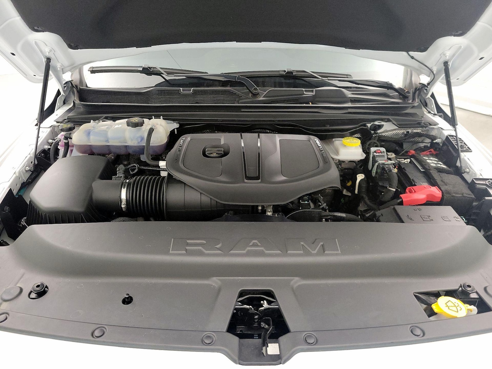 2025 RAM Ram 1500 Pickup Laramie - Photo 24