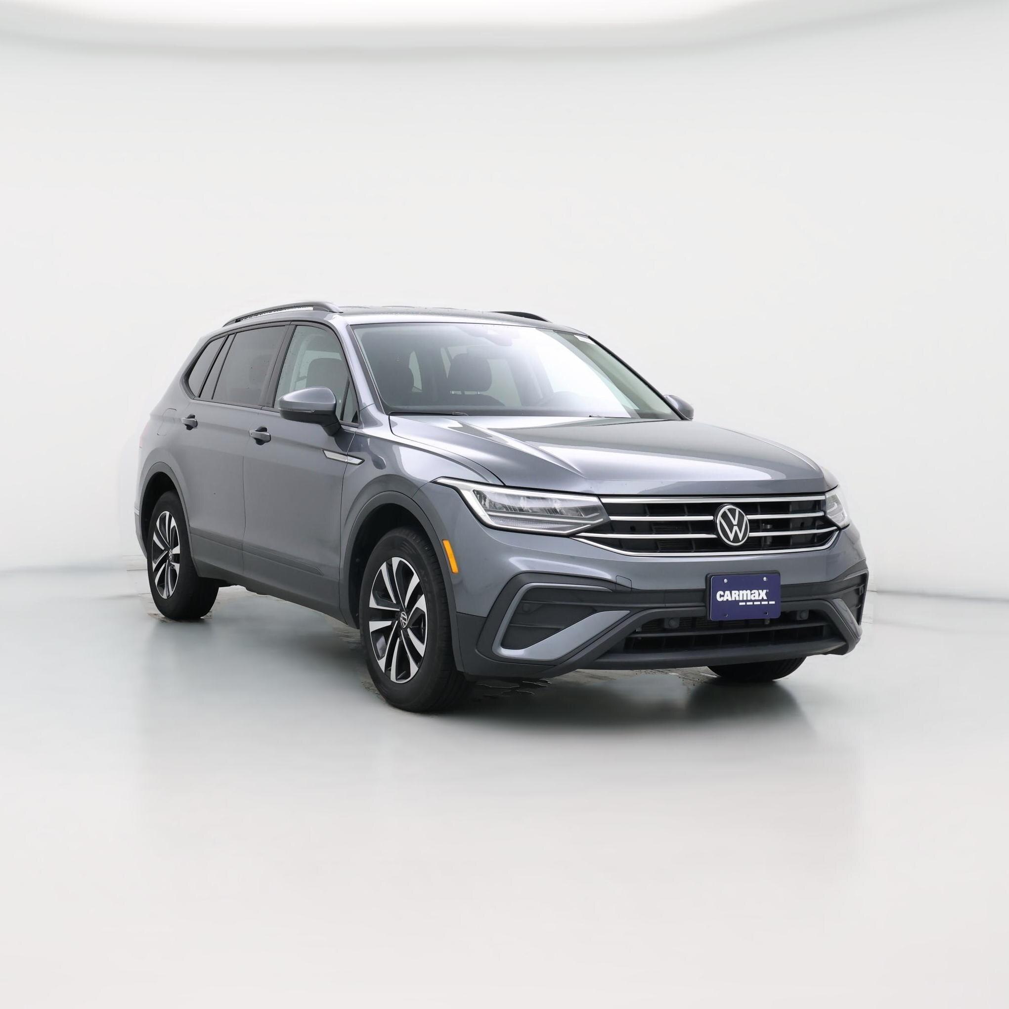 Thumbnail: 2023 Volkswagen Tiguan - 1