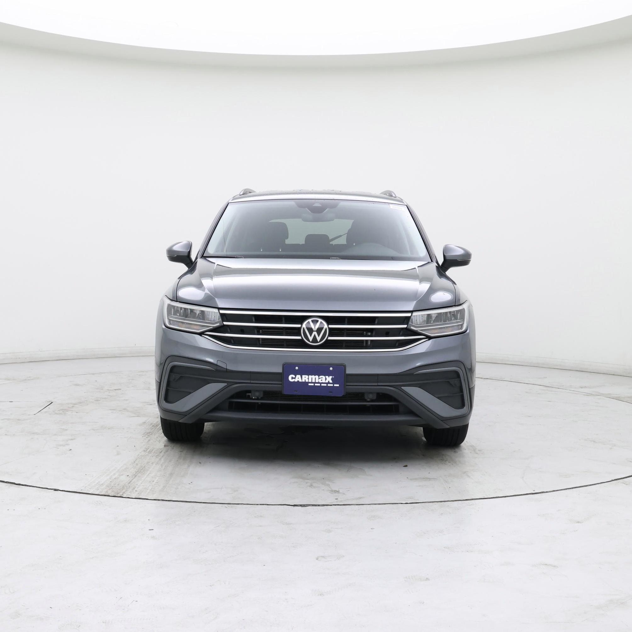 Thumbnail: 2023 Volkswagen Tiguan - 5