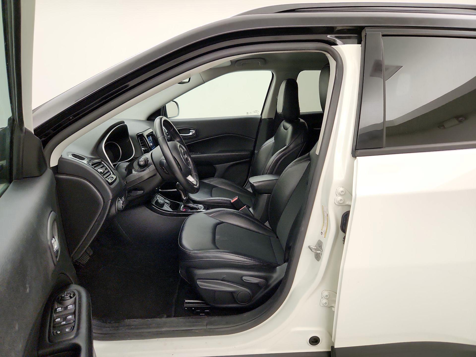 Thumbnail: 2019 Jeep Compass - 11