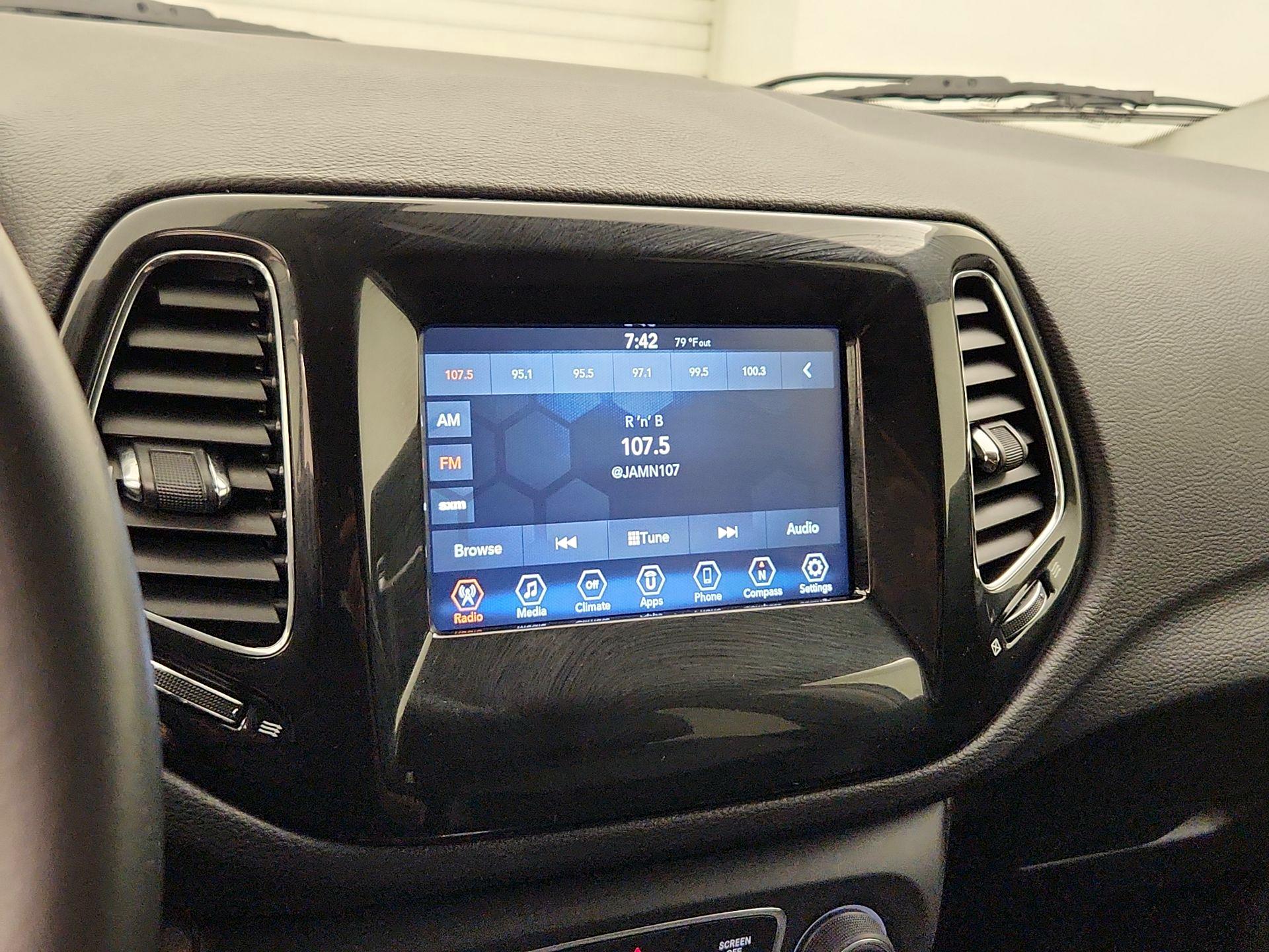 Thumbnail: 2019 Jeep Compass - 15