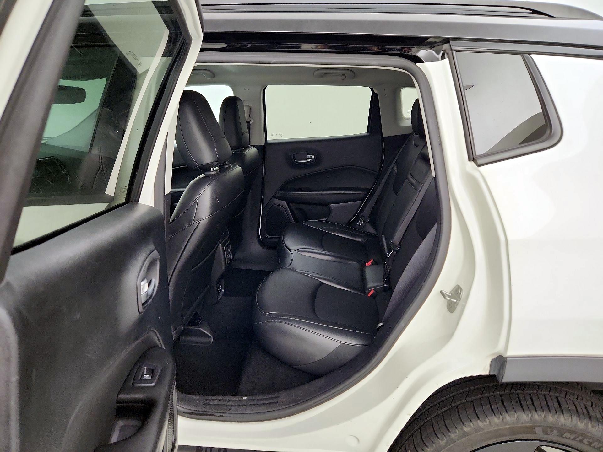 Thumbnail: 2019 Jeep Compass - 19