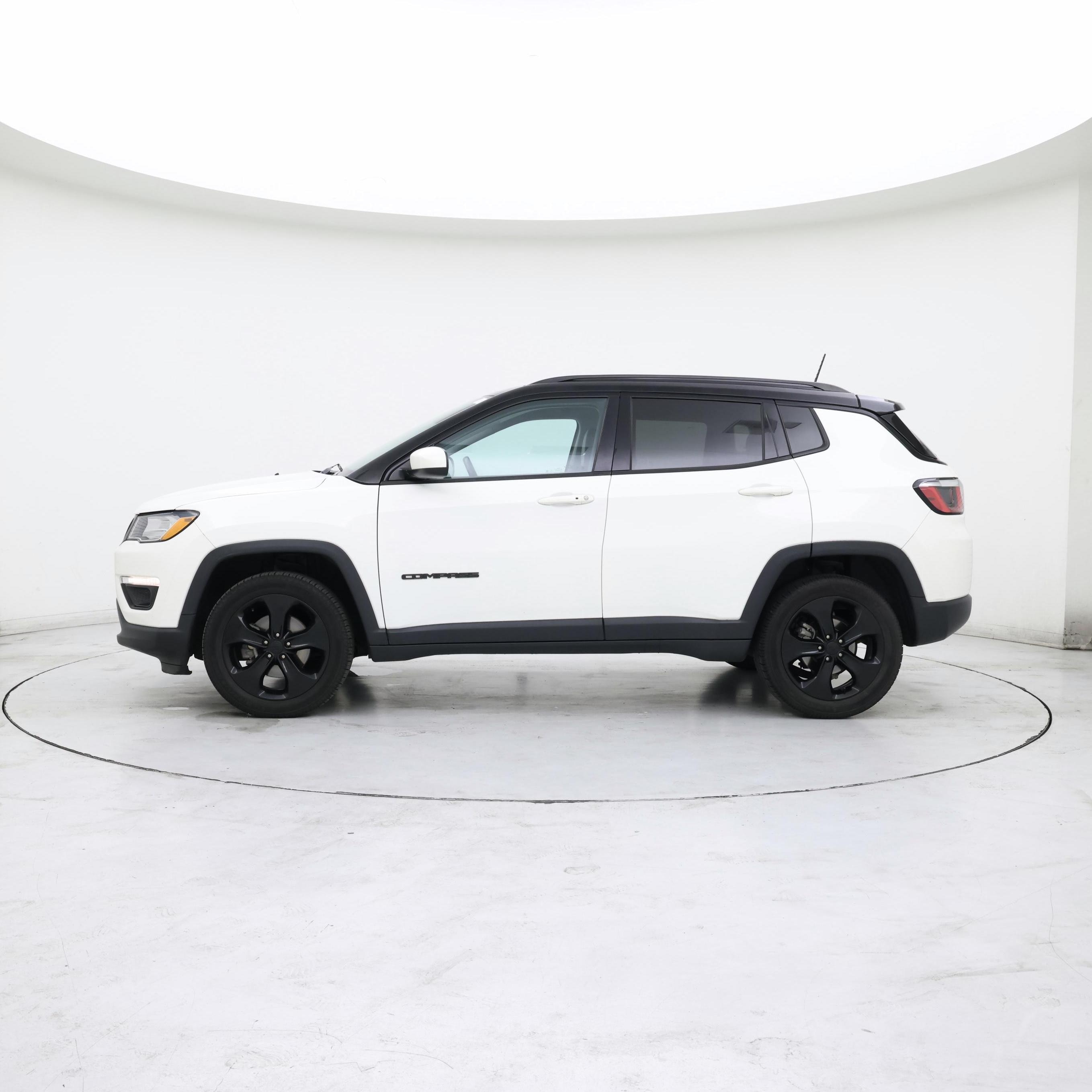 Thumbnail: 2019 Jeep Compass - 3