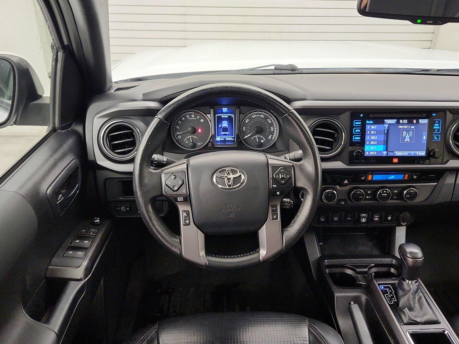Thumbnail: 2018 Toyota Tacoma - 10