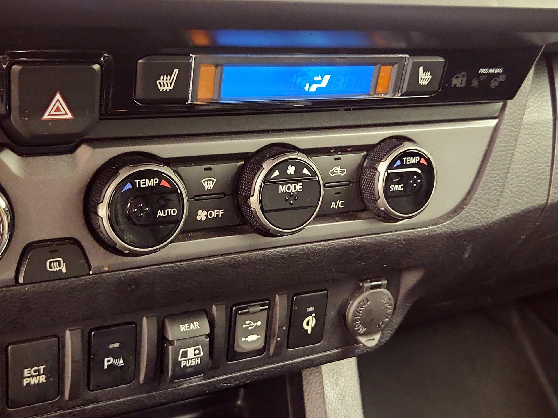 Thumbnail: 2018 Toyota Tacoma - 16