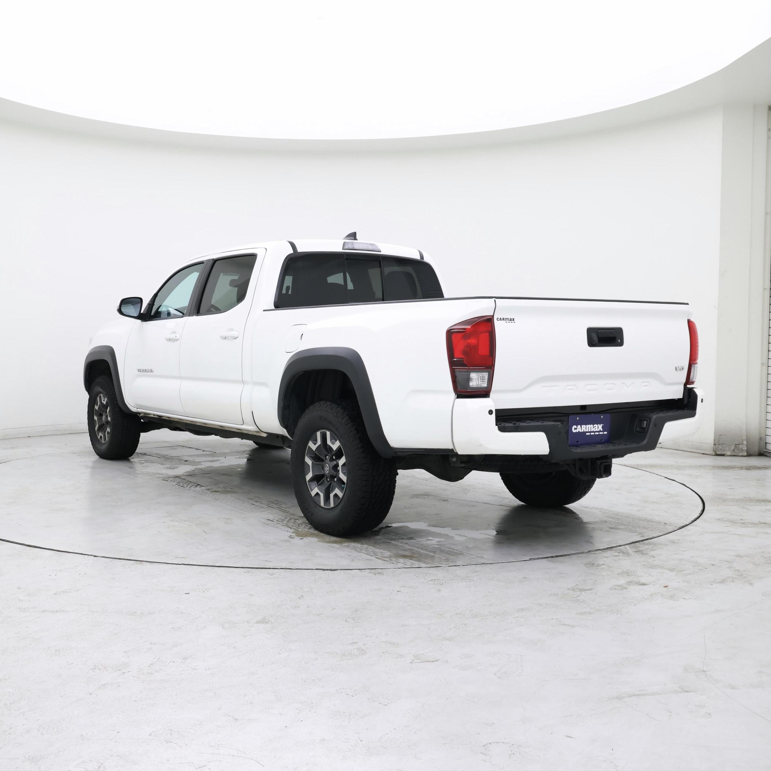 Thumbnail: 2018 Toyota Tacoma - 2