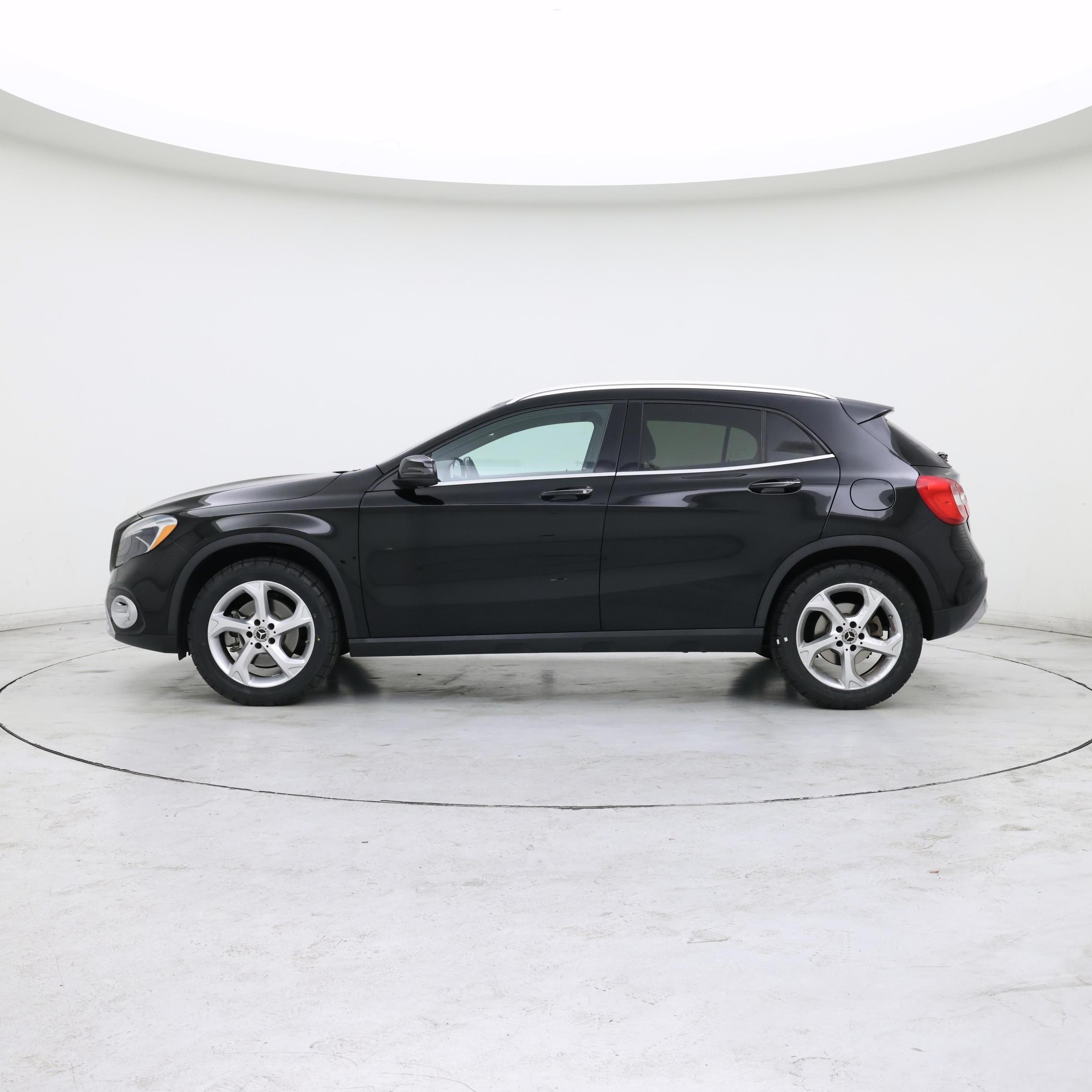 Thumbnail: 2018 Mercedes-Benz GLA - 3