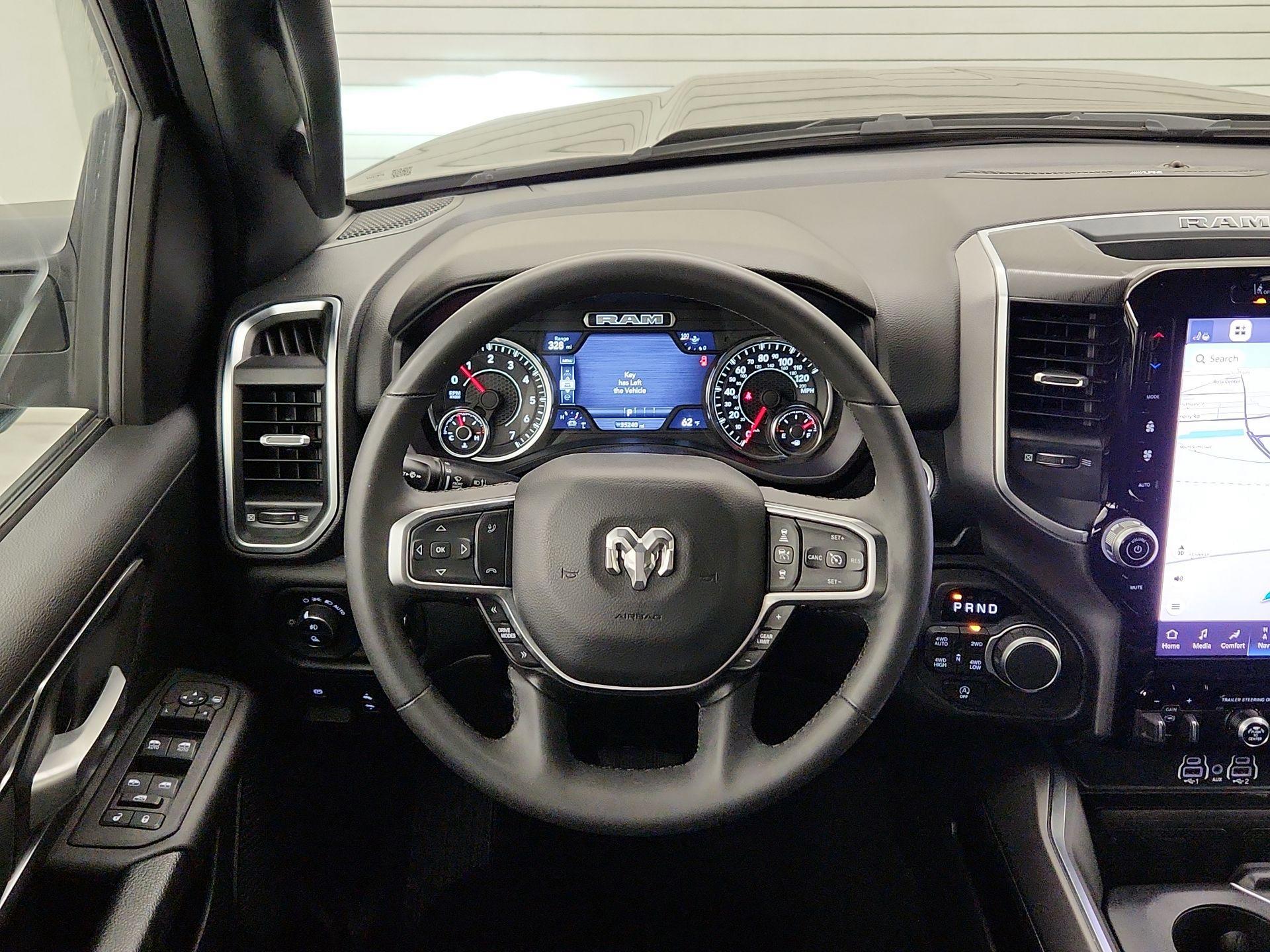 Thumbnail: 2025 RAM 1500 - 10