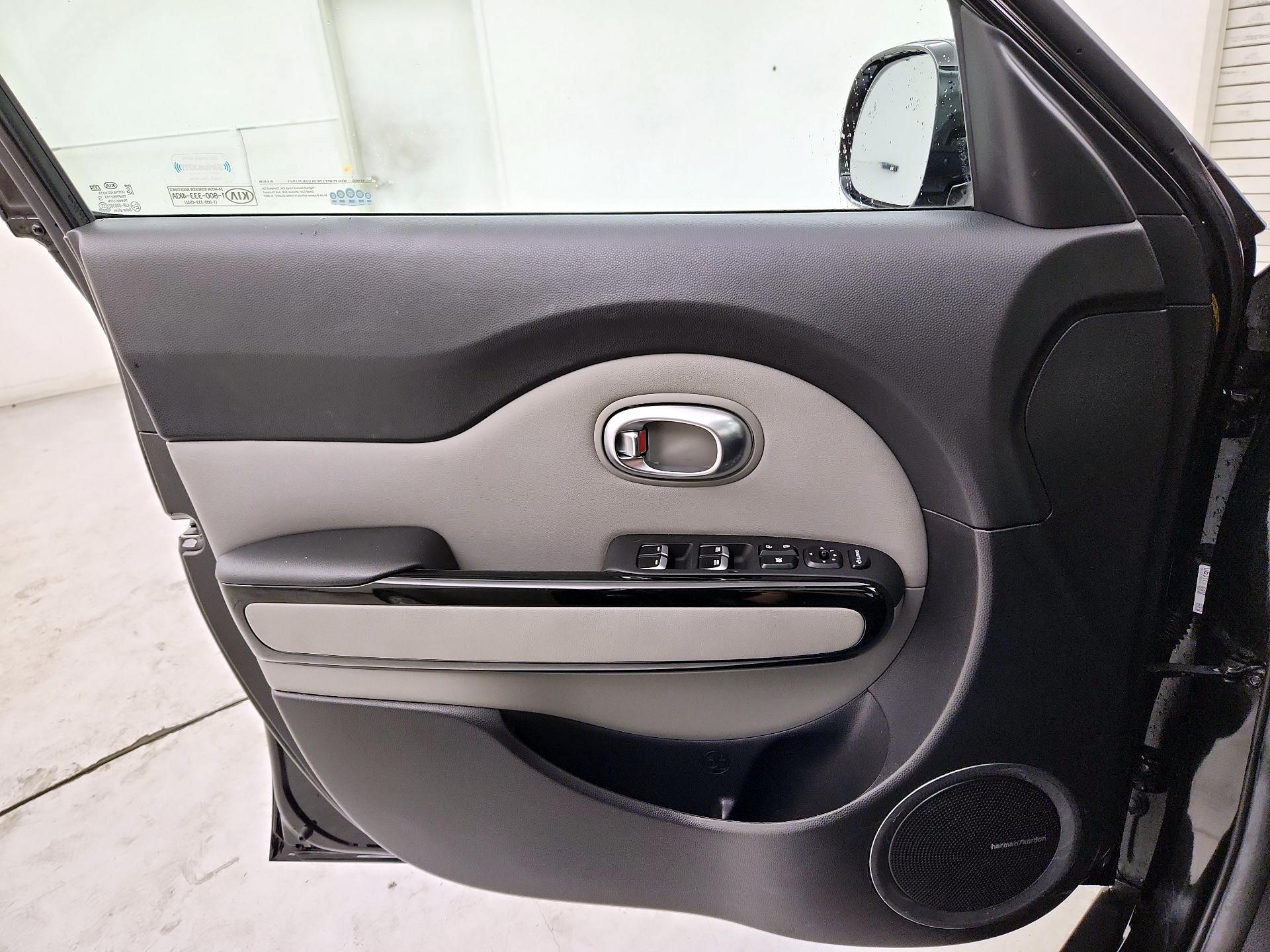 Thumbnail: 2018 Kia Soul - 12