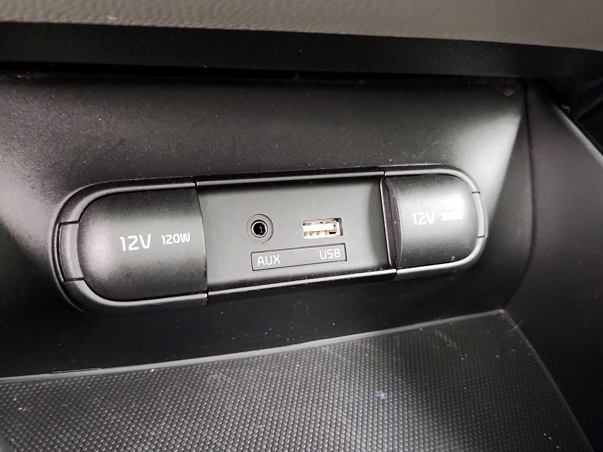 Thumbnail: 2018 Kia Soul - 19