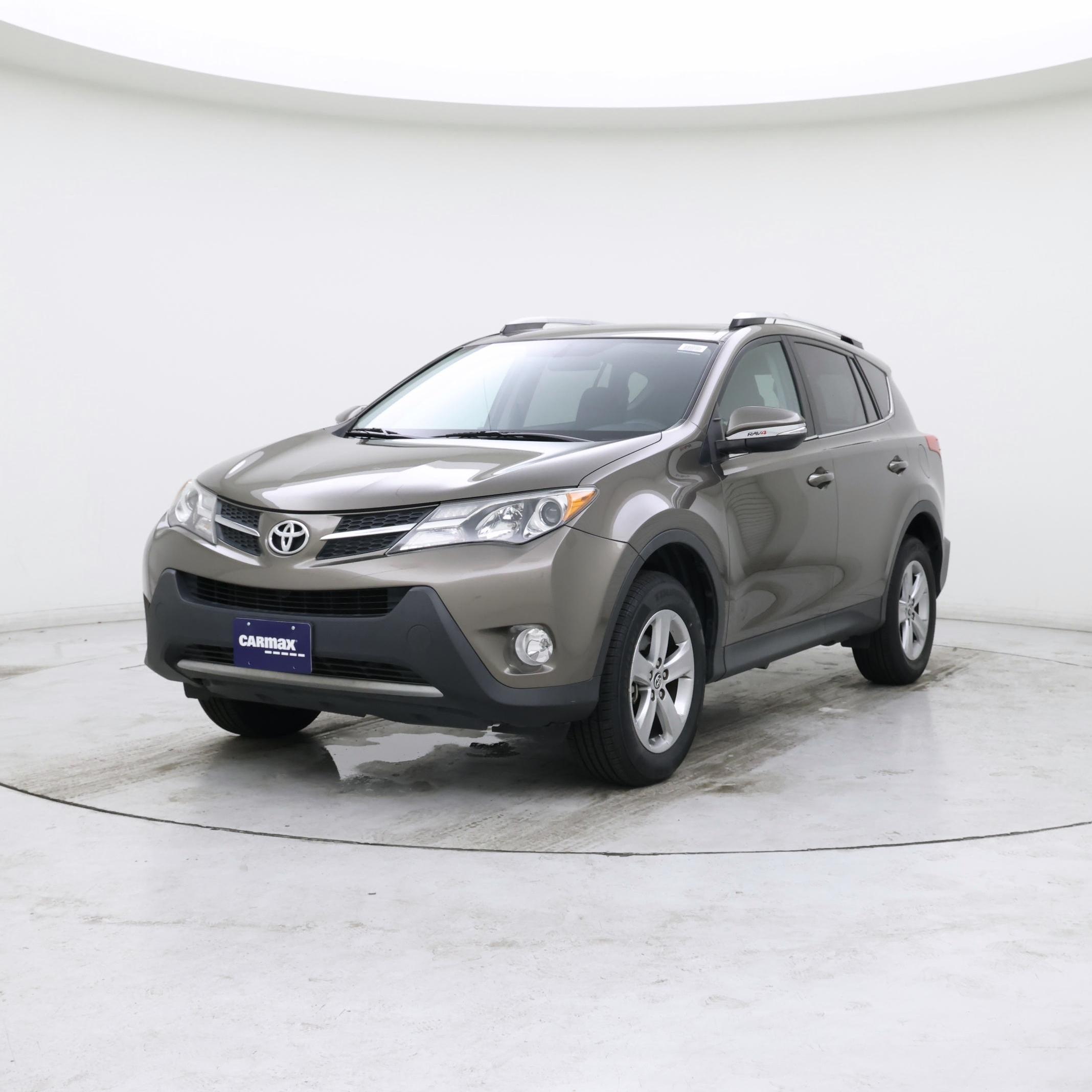 Thumbnail: 2015 Toyota RAV4 - 4
