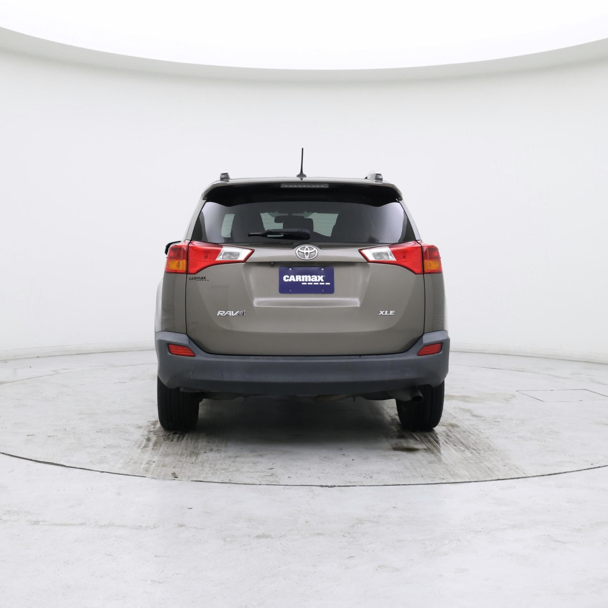 Thumbnail: 2015 Toyota RAV4 - 6