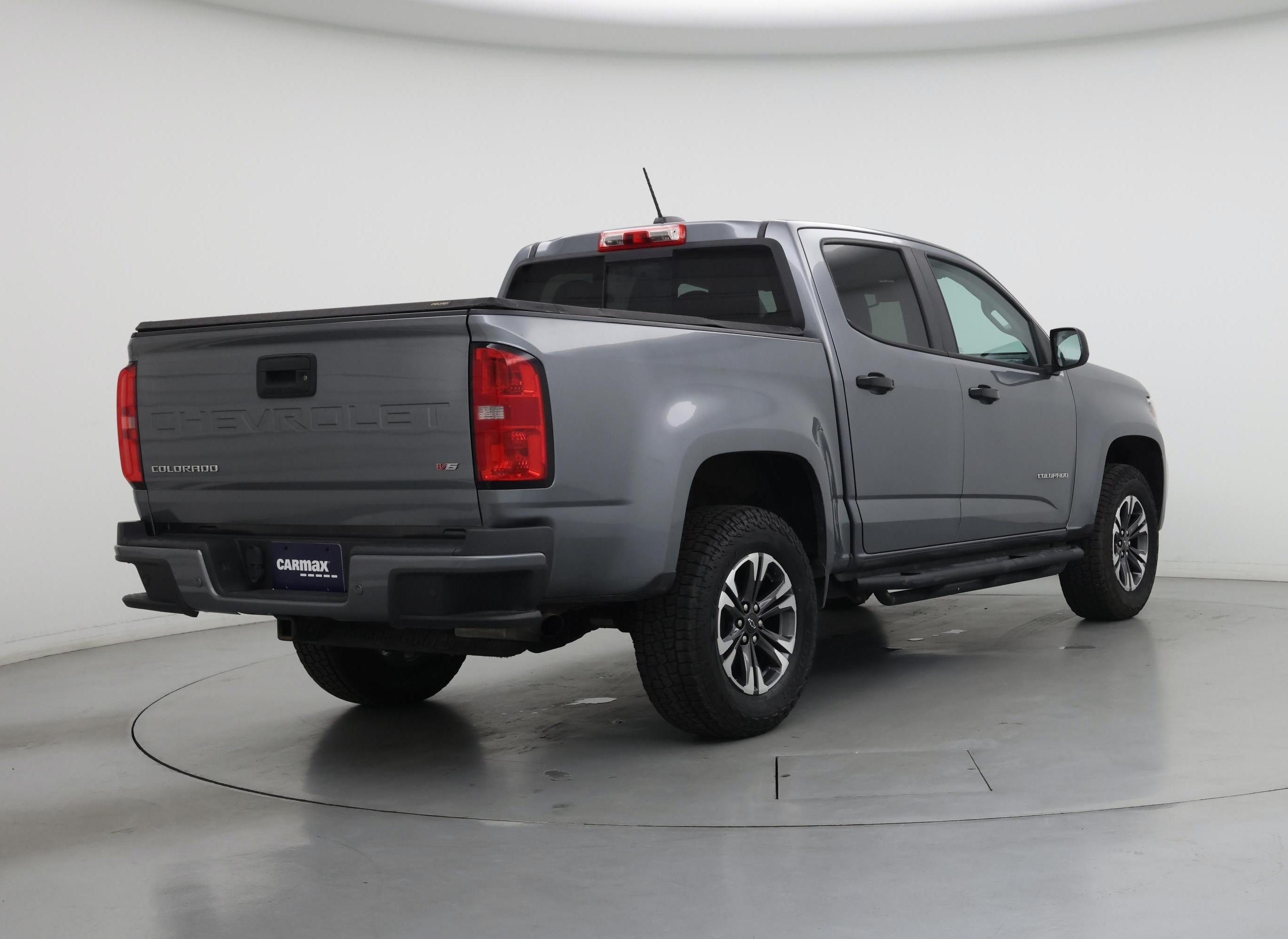 Thumbnail: 2022 Chevrolet Colorado - 8
