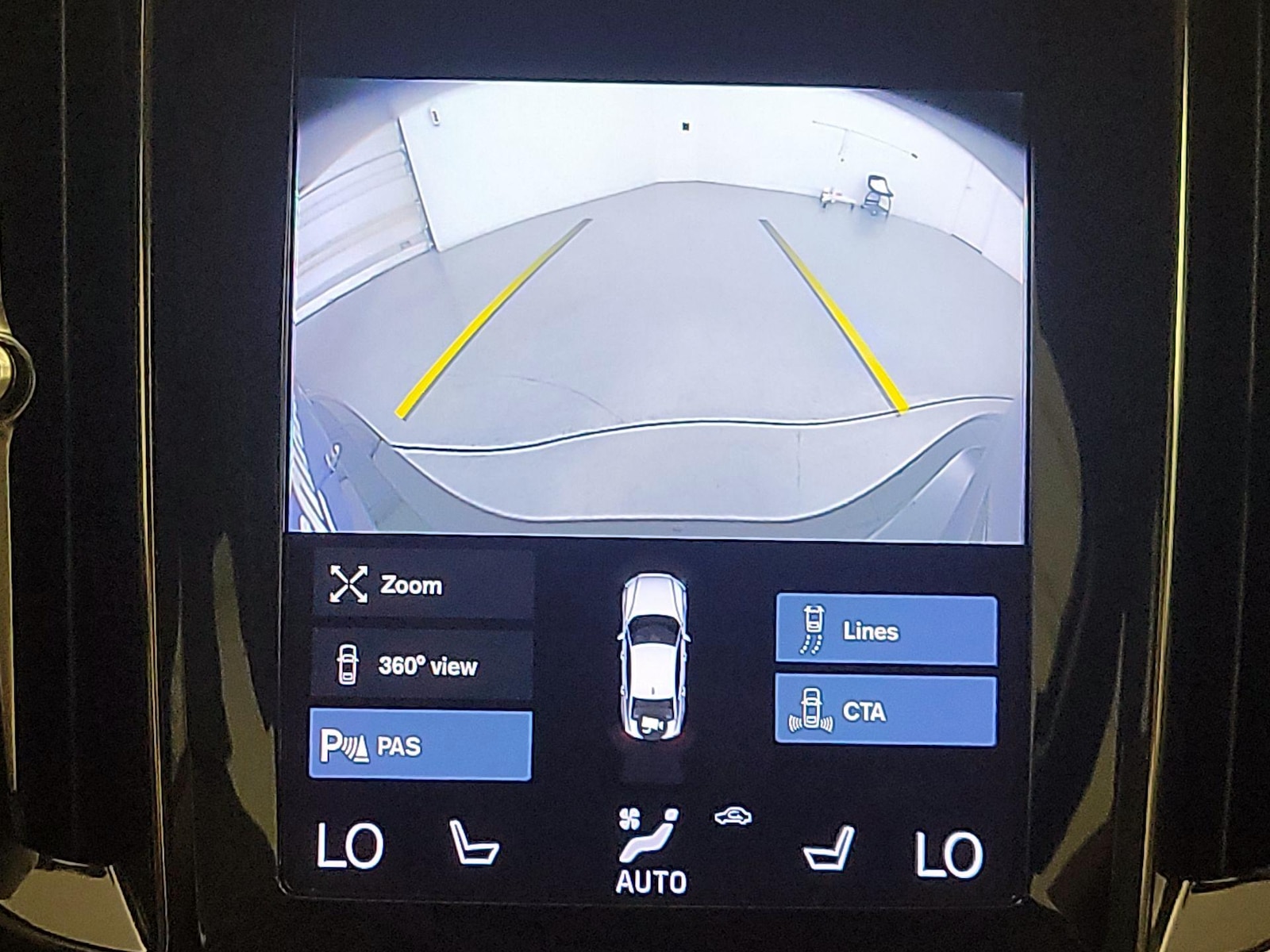 2021 Volvo S60 Momentum - Photo 16