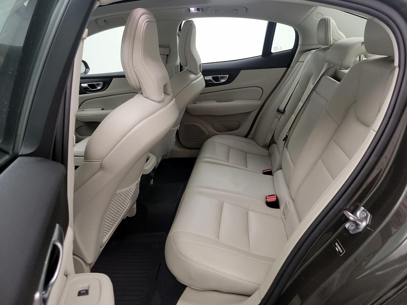 2021 Volvo S60 Momentum - Photo 22
