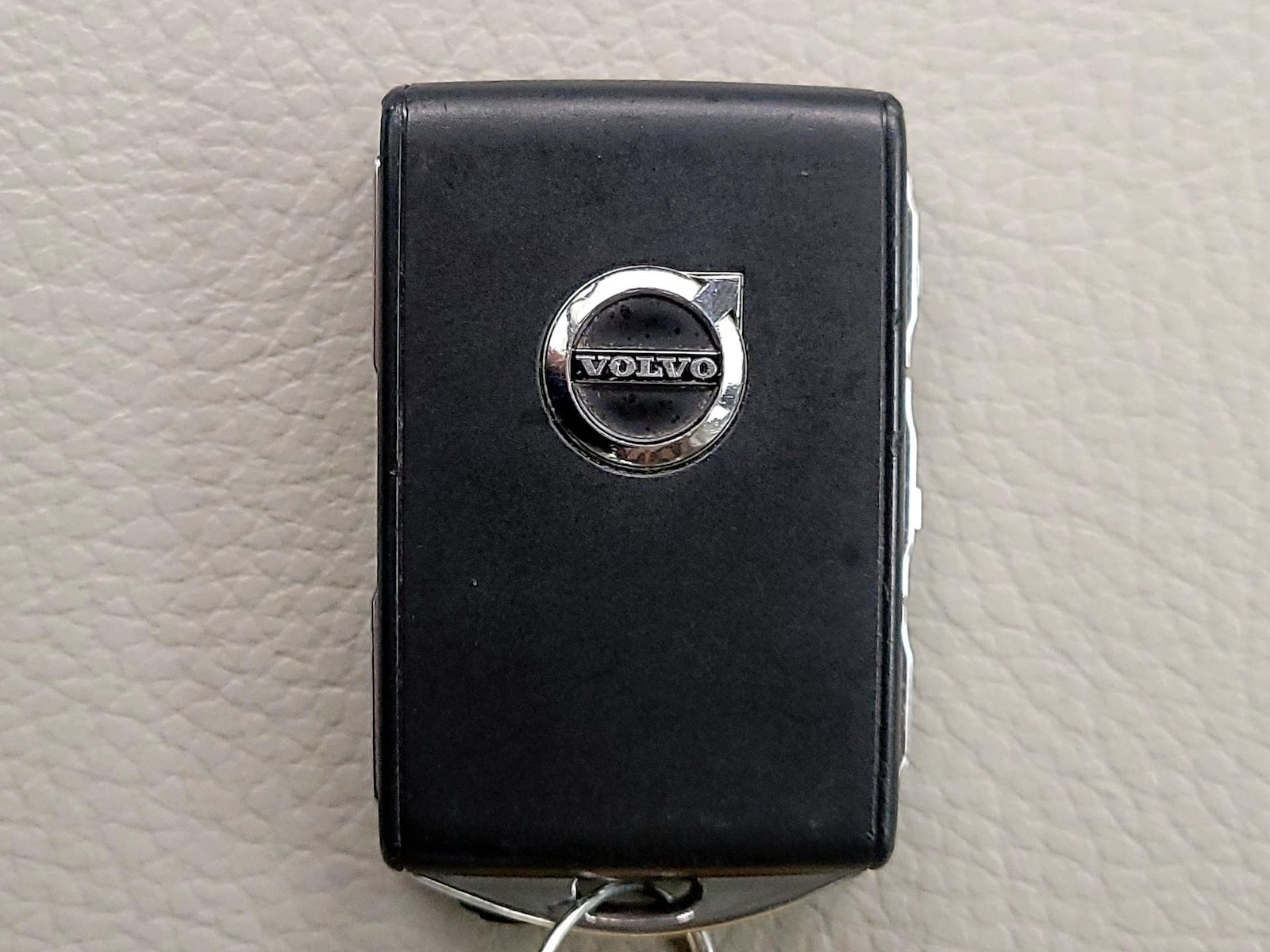 2021 Volvo S60 Momentum - Photo 25