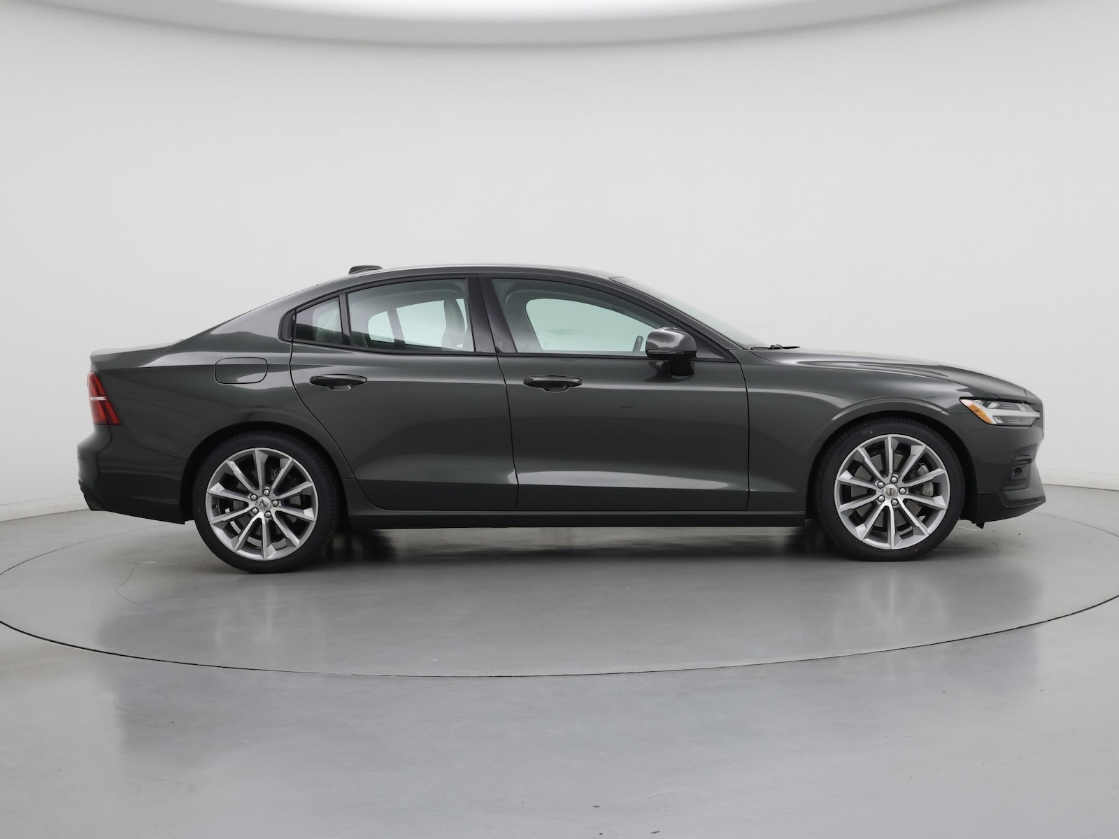 2021 Volvo S60 Momentum - Photo 8