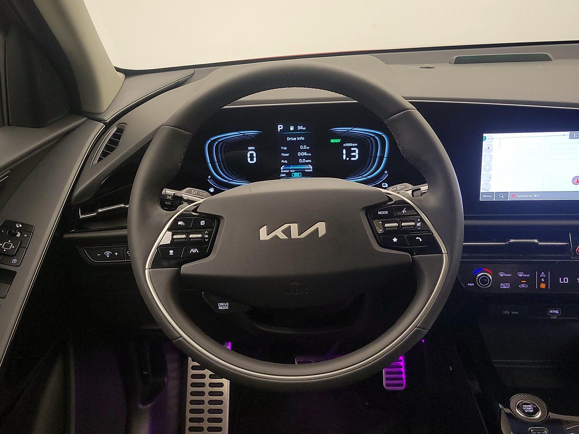 Thumbnail: 2025 Kia Niro - 10