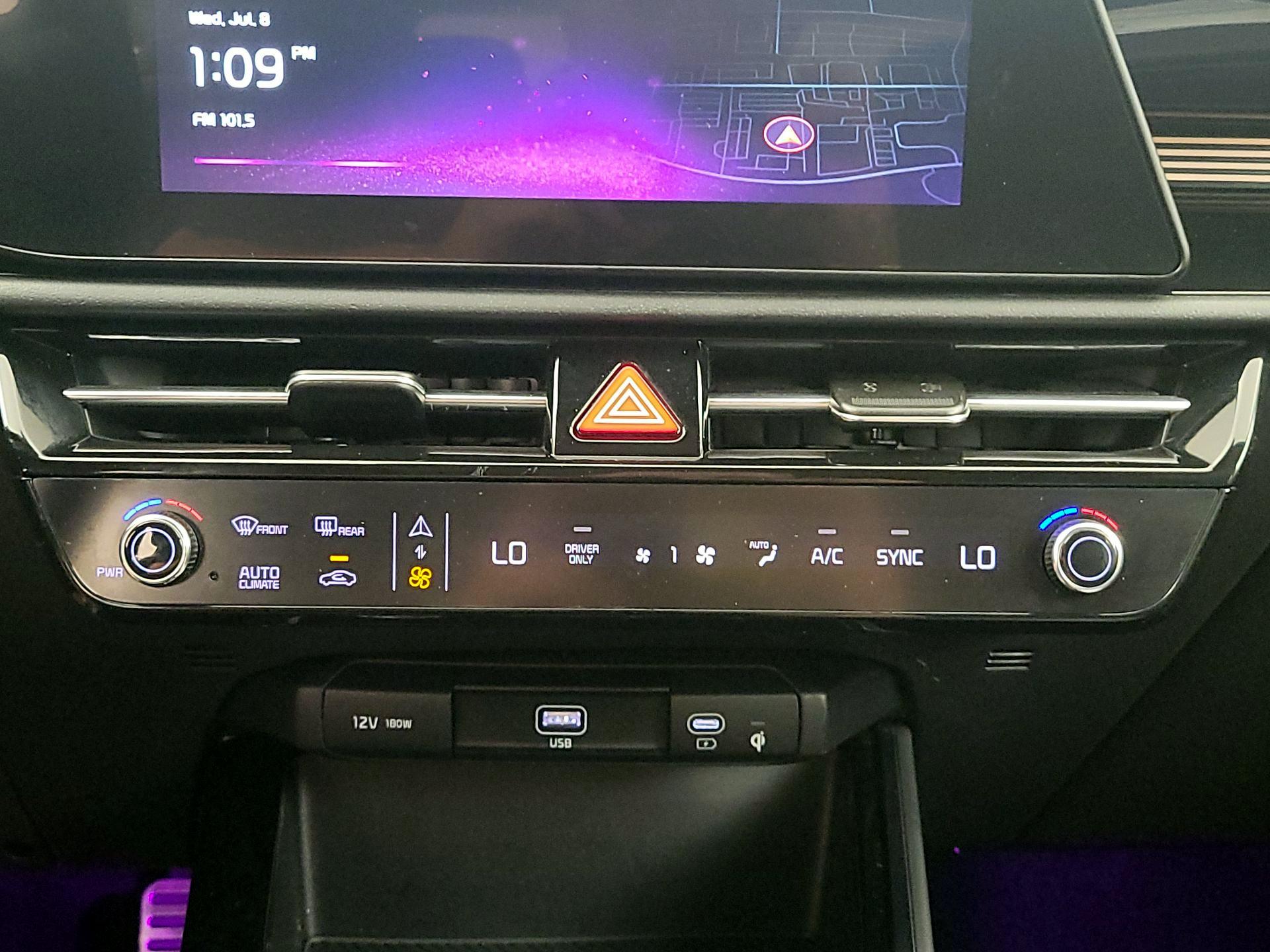 Thumbnail: 2025 Kia Niro - 17