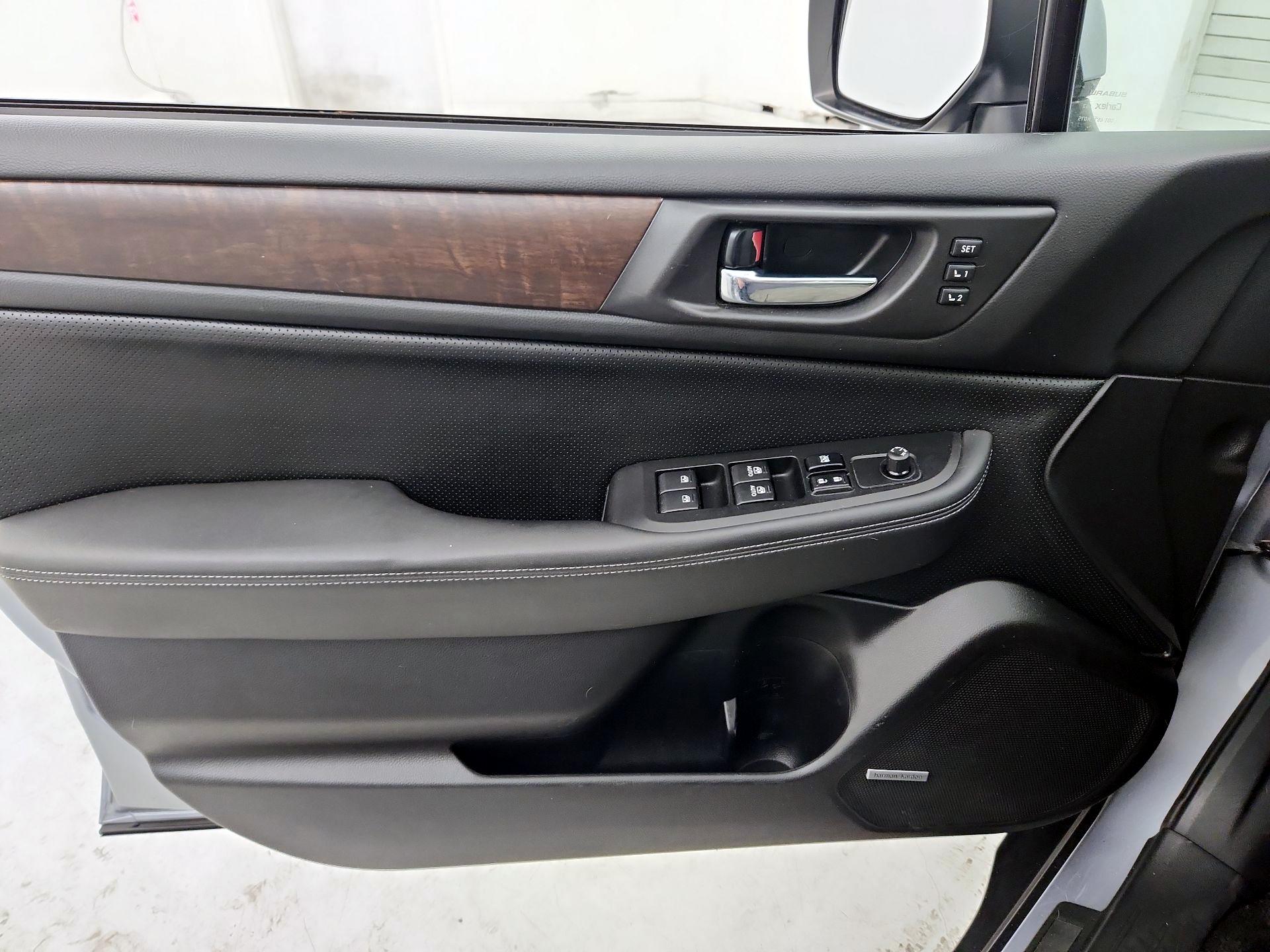 Thumbnail: 2015 Subaru Outback - 12