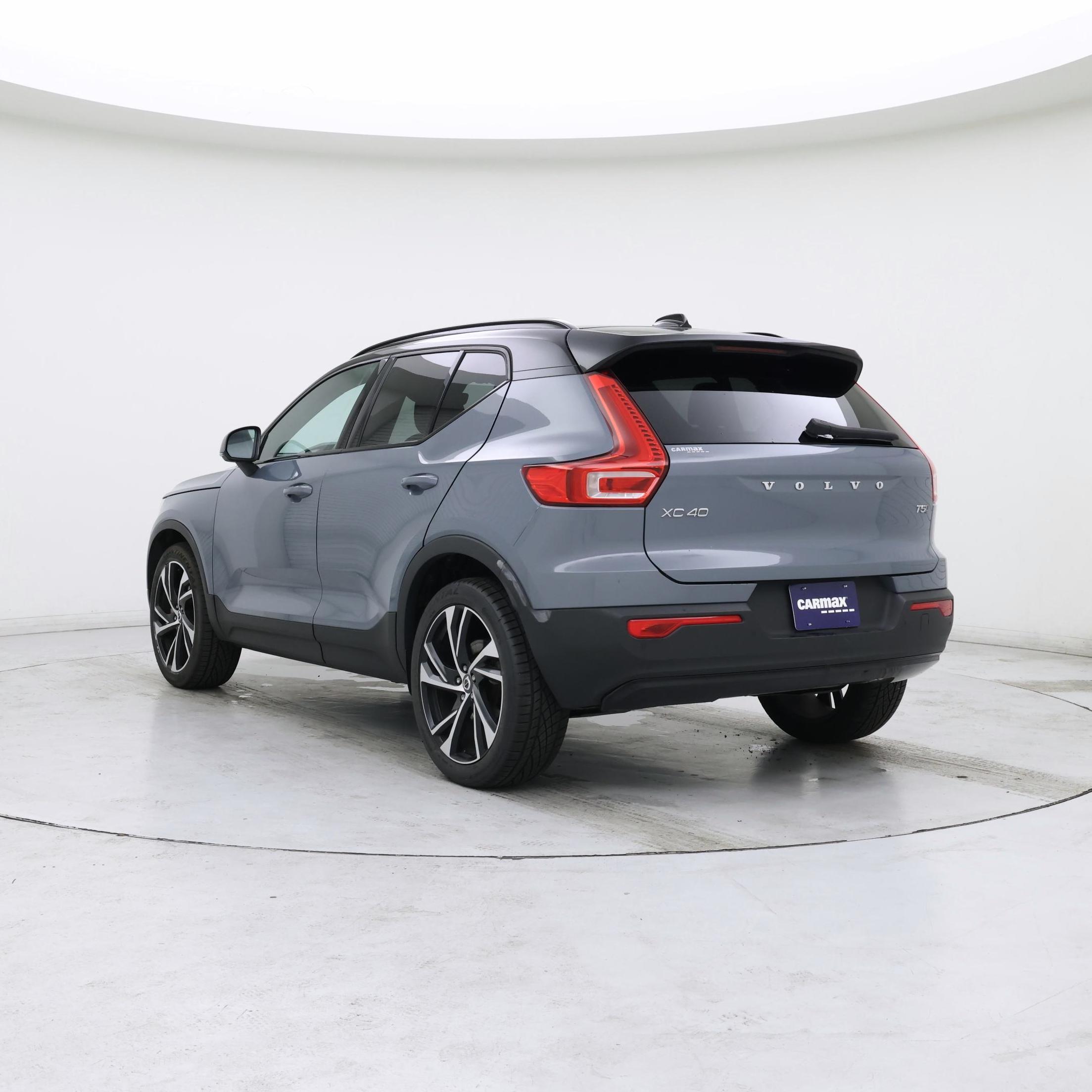 Thumbnail: 2021 Volvo XC40 - 2