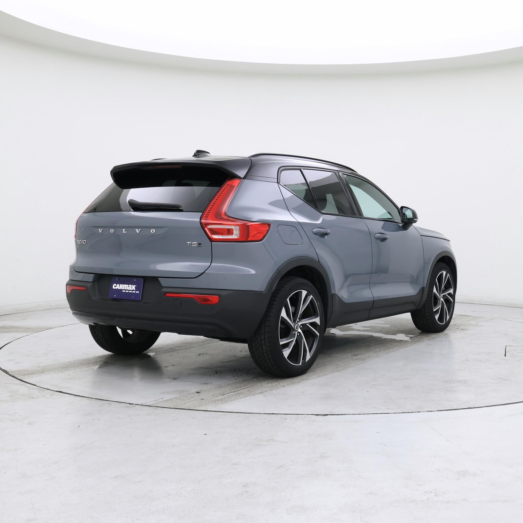 Thumbnail: 2021 Volvo XC40 - 8