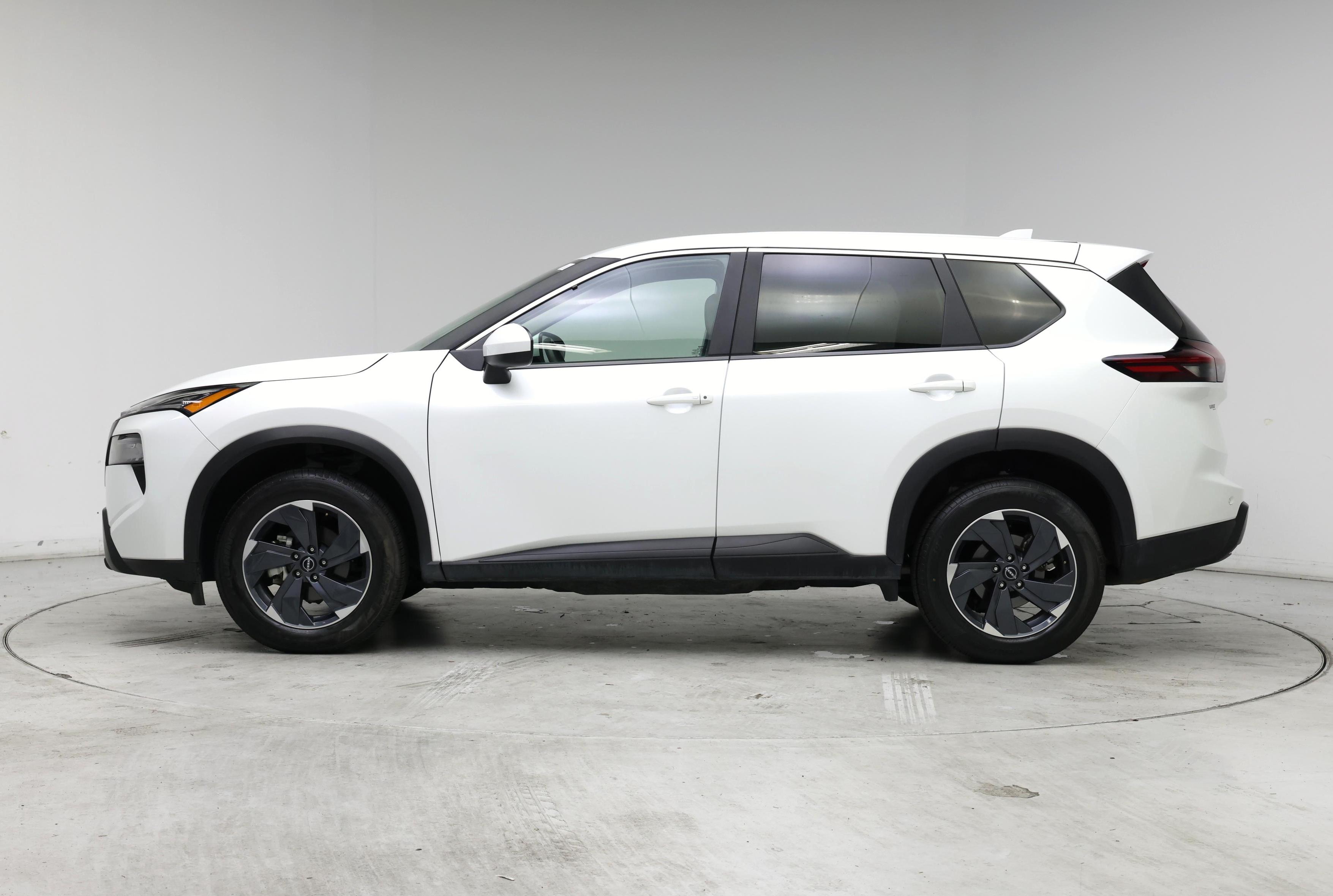 Thumbnail: 2025 Nissan Rogue - 3
