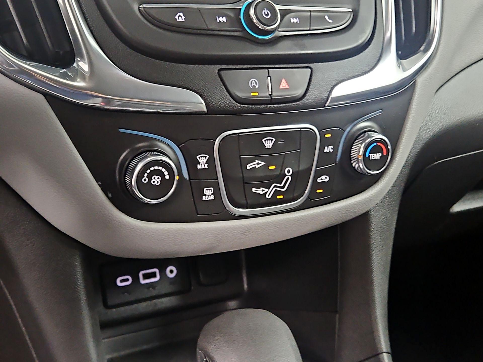 Thumbnail: 2022 Chevrolet Equinox - 16