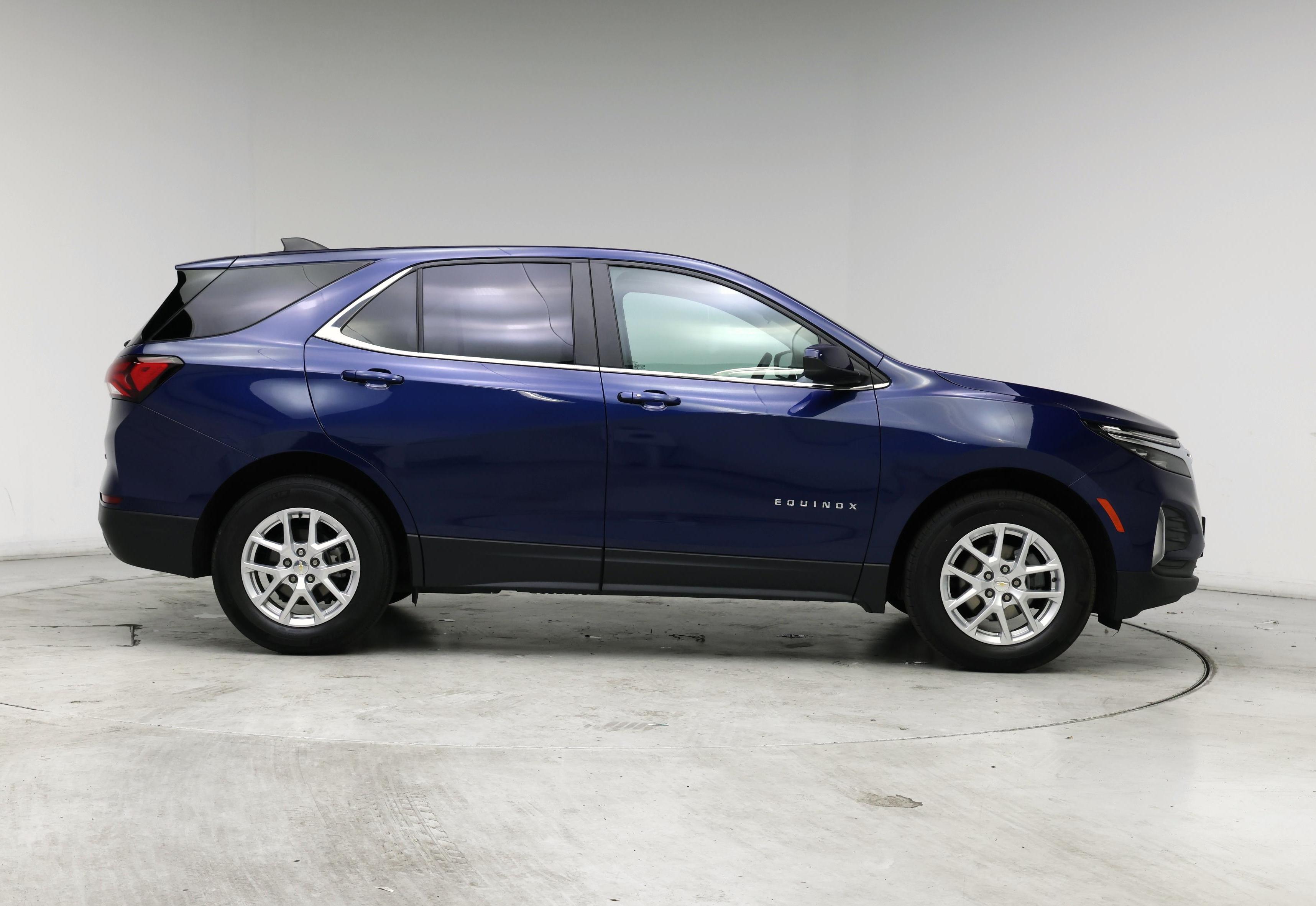 Thumbnail: 2022 Chevrolet Equinox - 7
