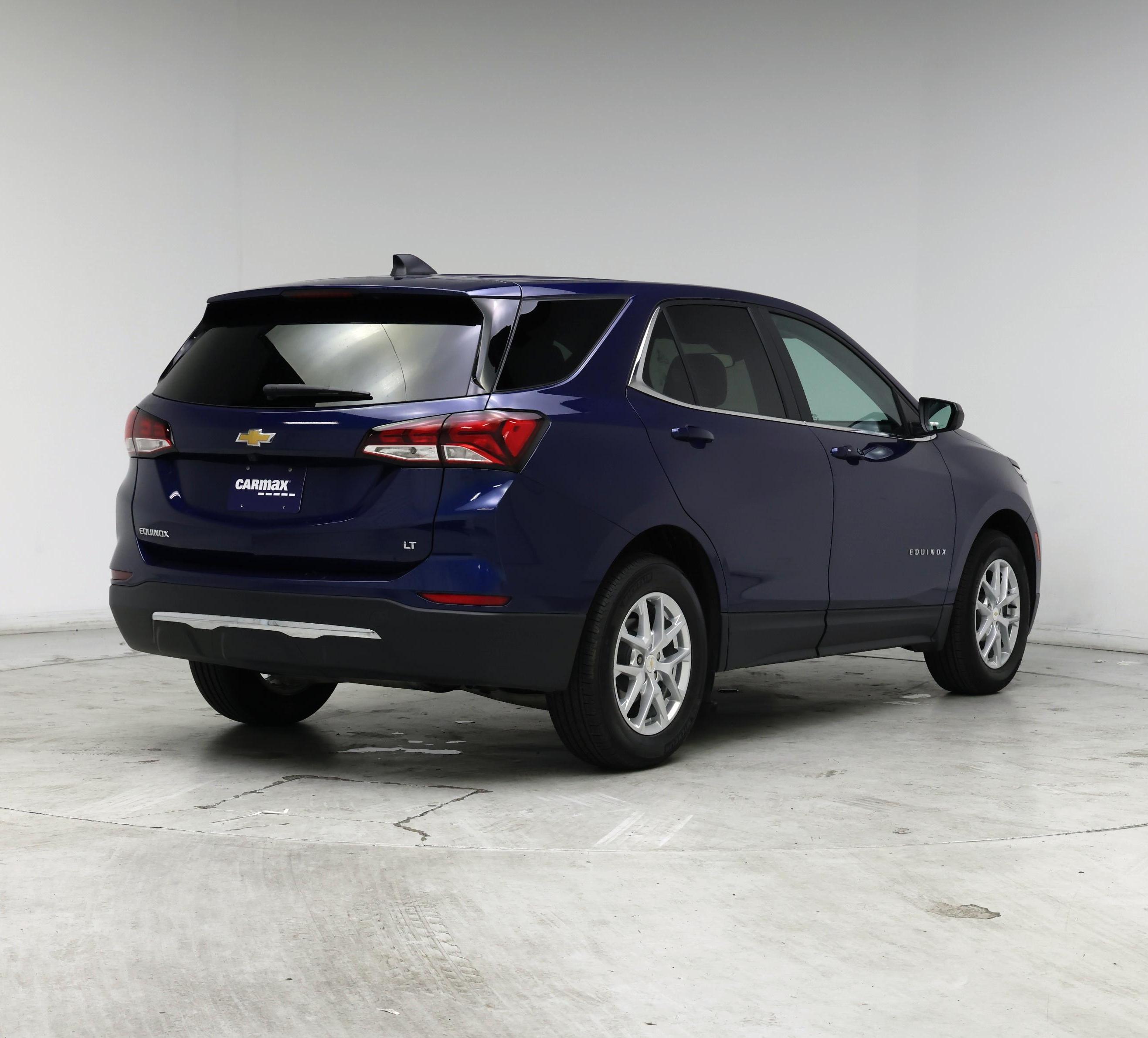 Thumbnail: 2022 Chevrolet Equinox - 8