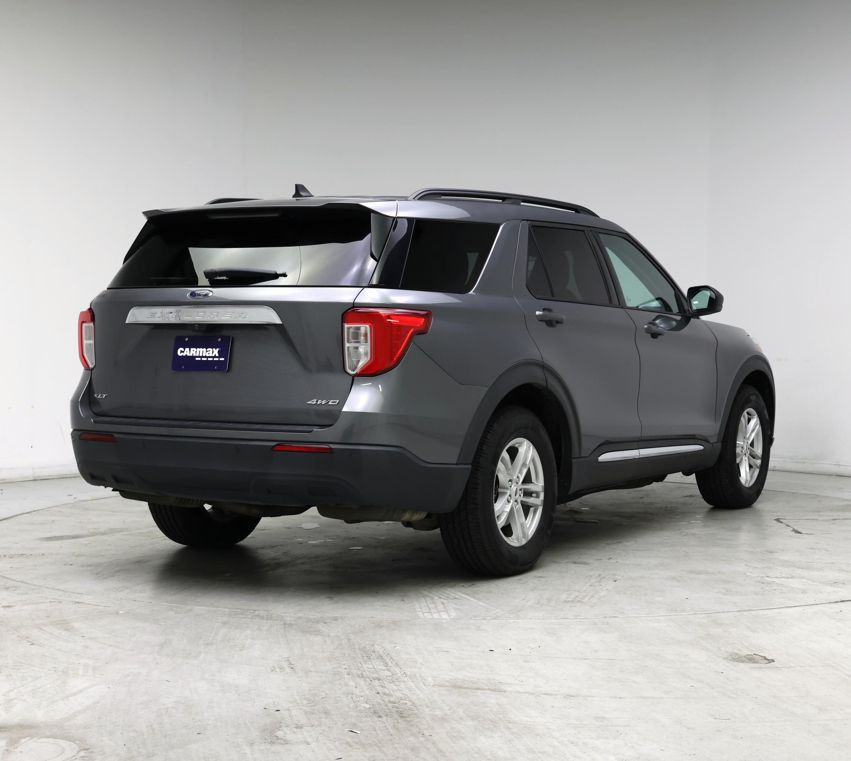 Thumbnail: 2021 Ford Explorer - 8