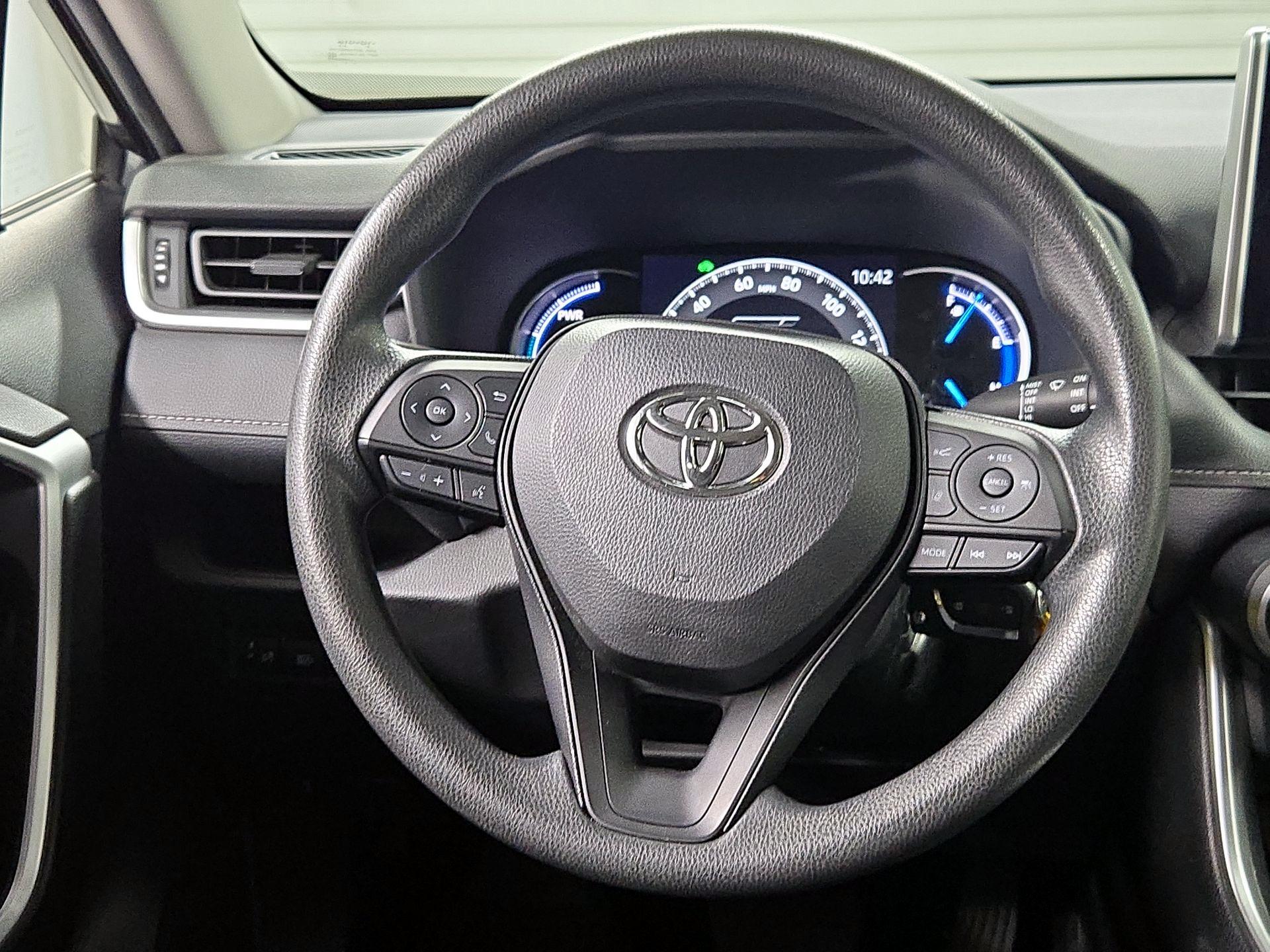 Thumbnail: 2023 Toyota RAV4 - 10