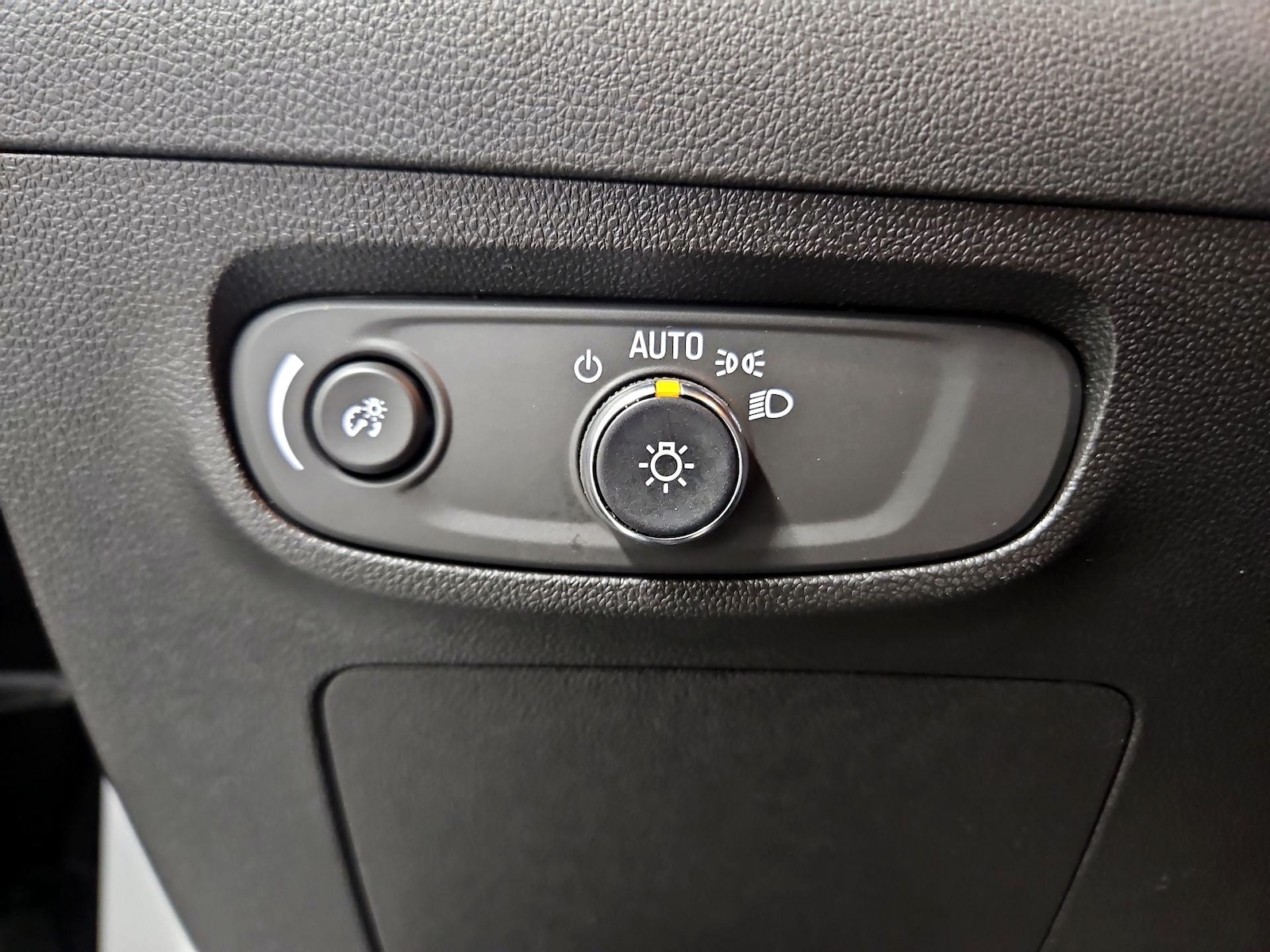 2025 Buick Encore GX Preferred - Photo 14