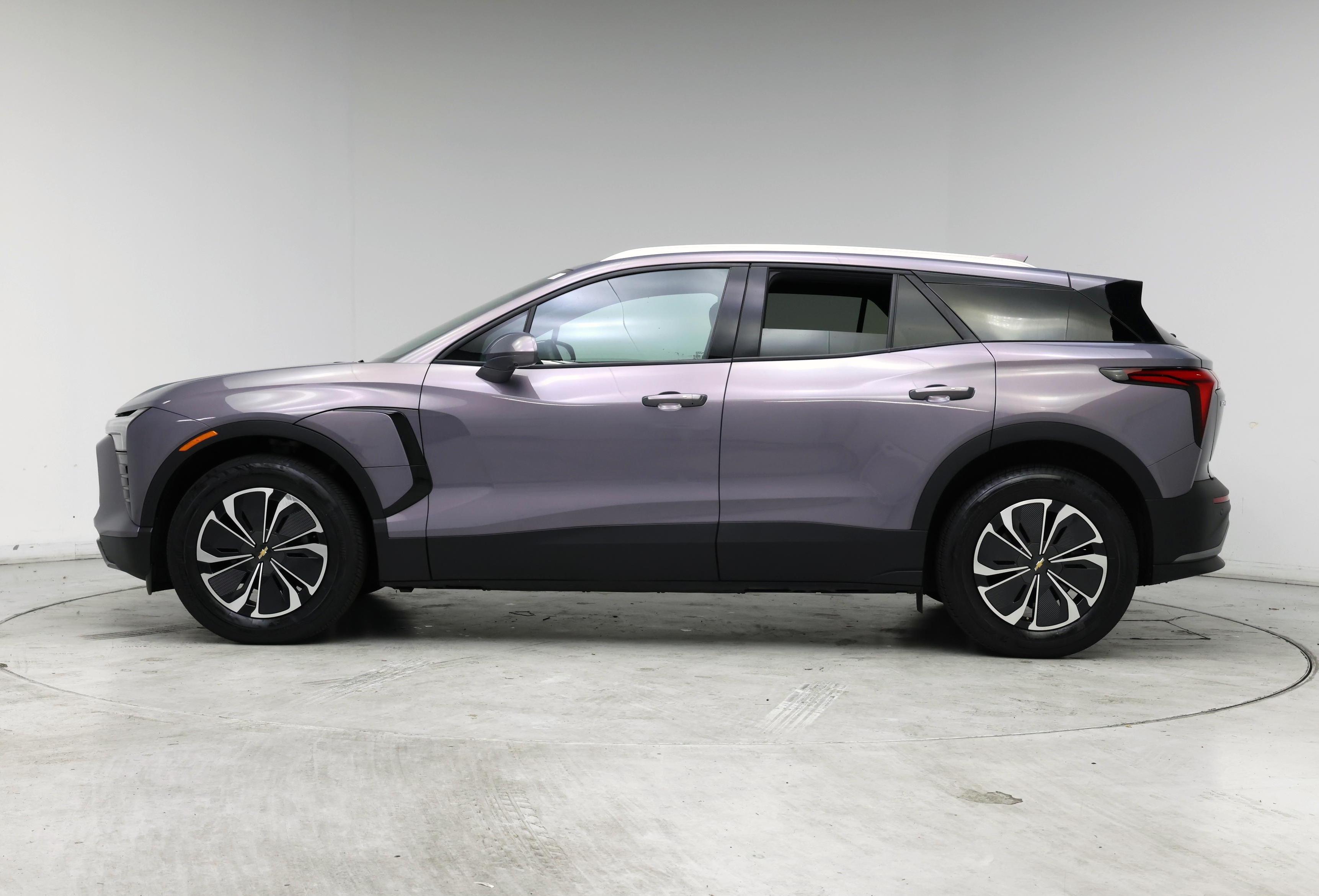 Thumbnail: 2024 Chevrolet Blazer EV - 3