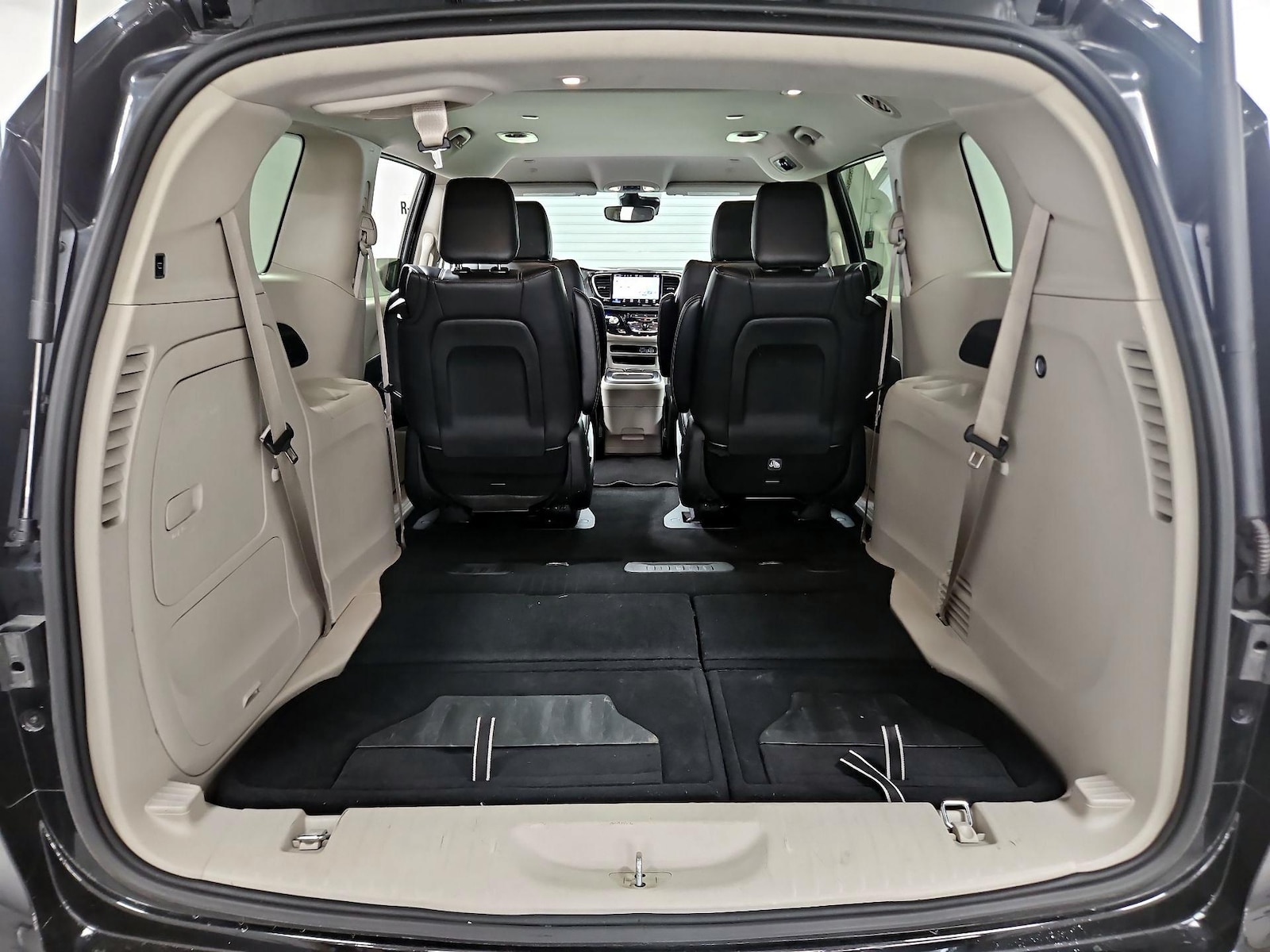 2023 Chrysler Pacifica Hybrid Touring L - Photo 23