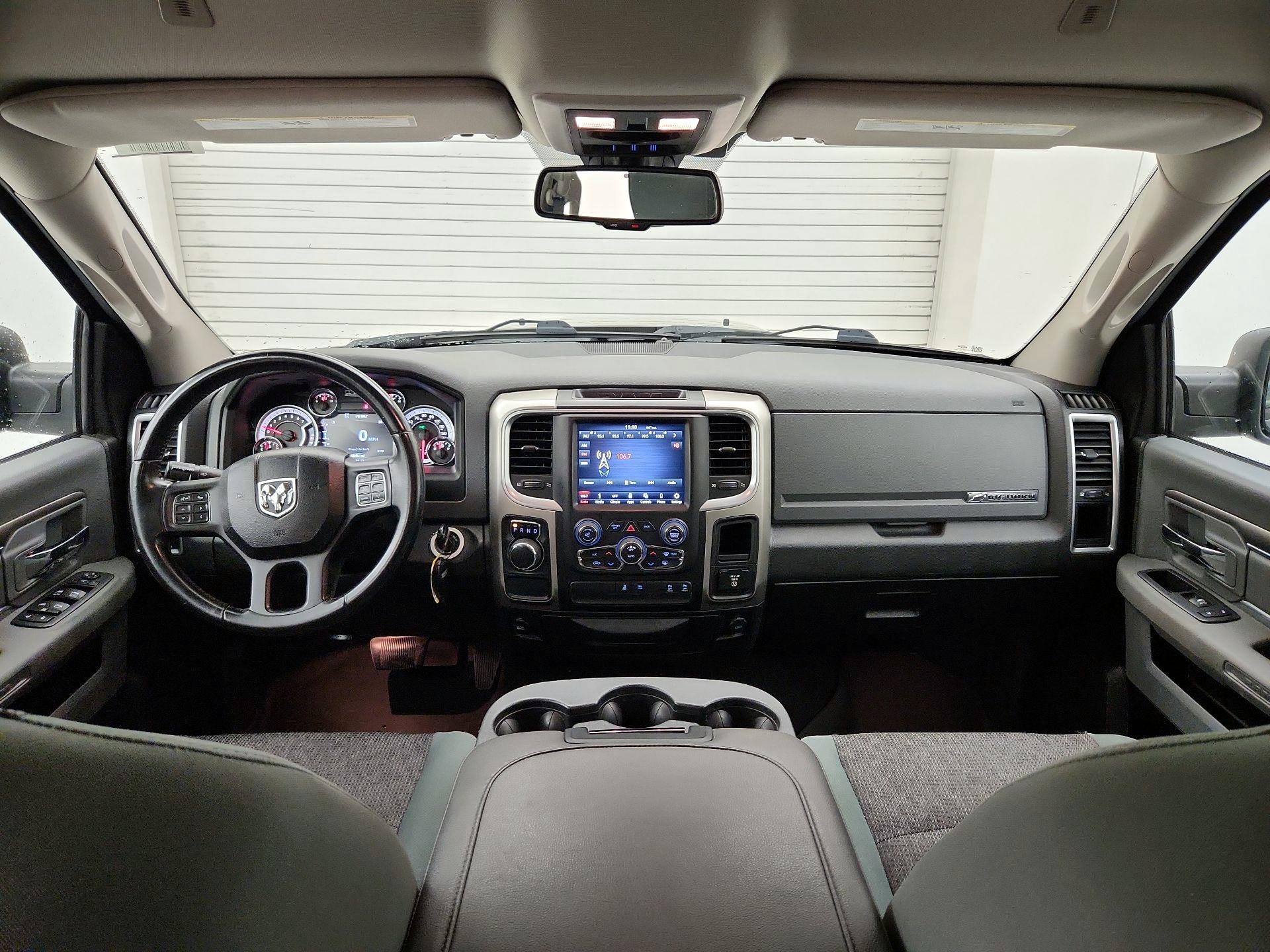 Thumbnail: 2019 RAM 1500 Classic - 9