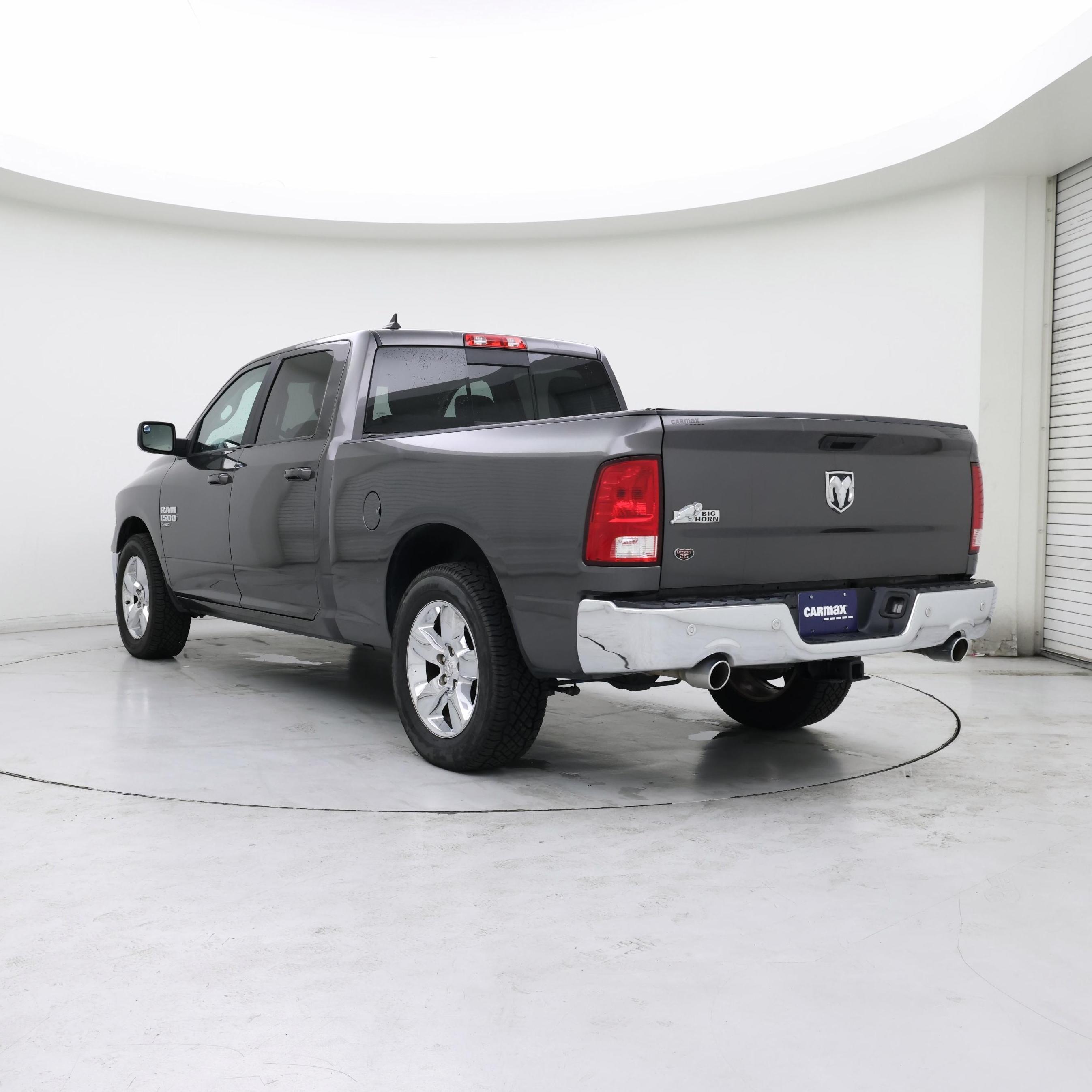 Thumbnail: 2019 RAM 1500 Classic - 2