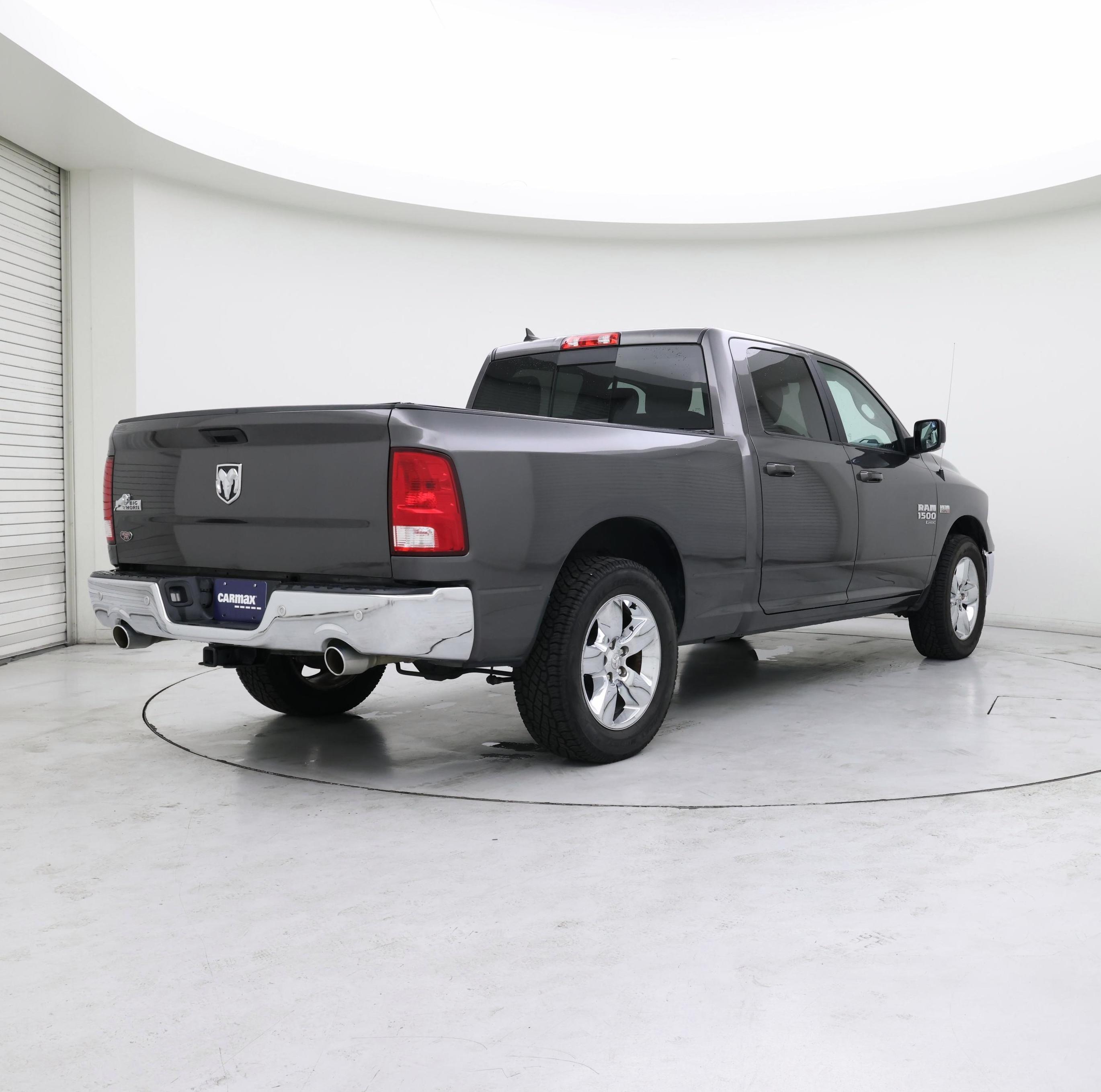 Thumbnail: 2019 RAM 1500 Classic - 8