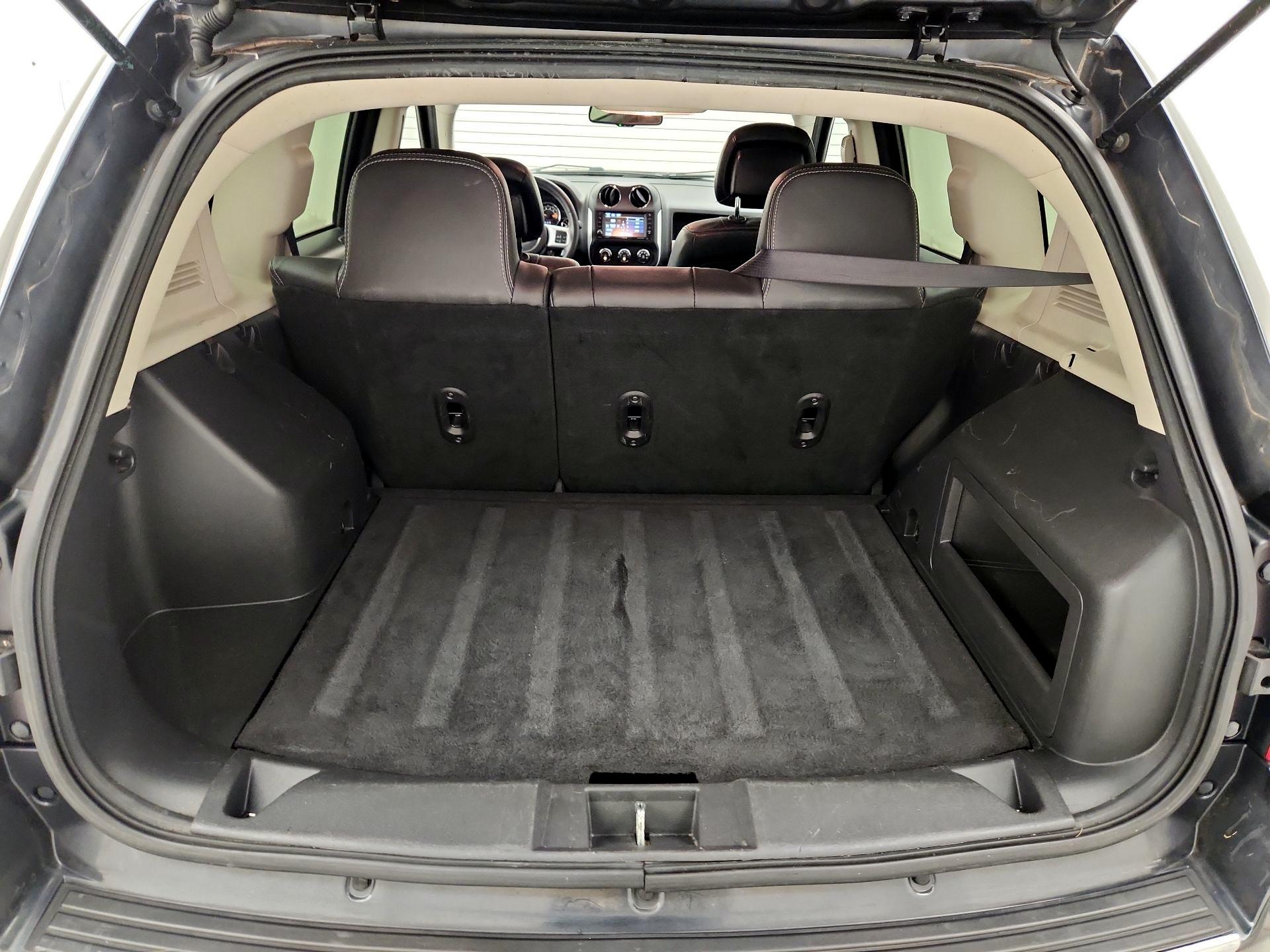 Thumbnail: 2014 Jeep Compass - 19