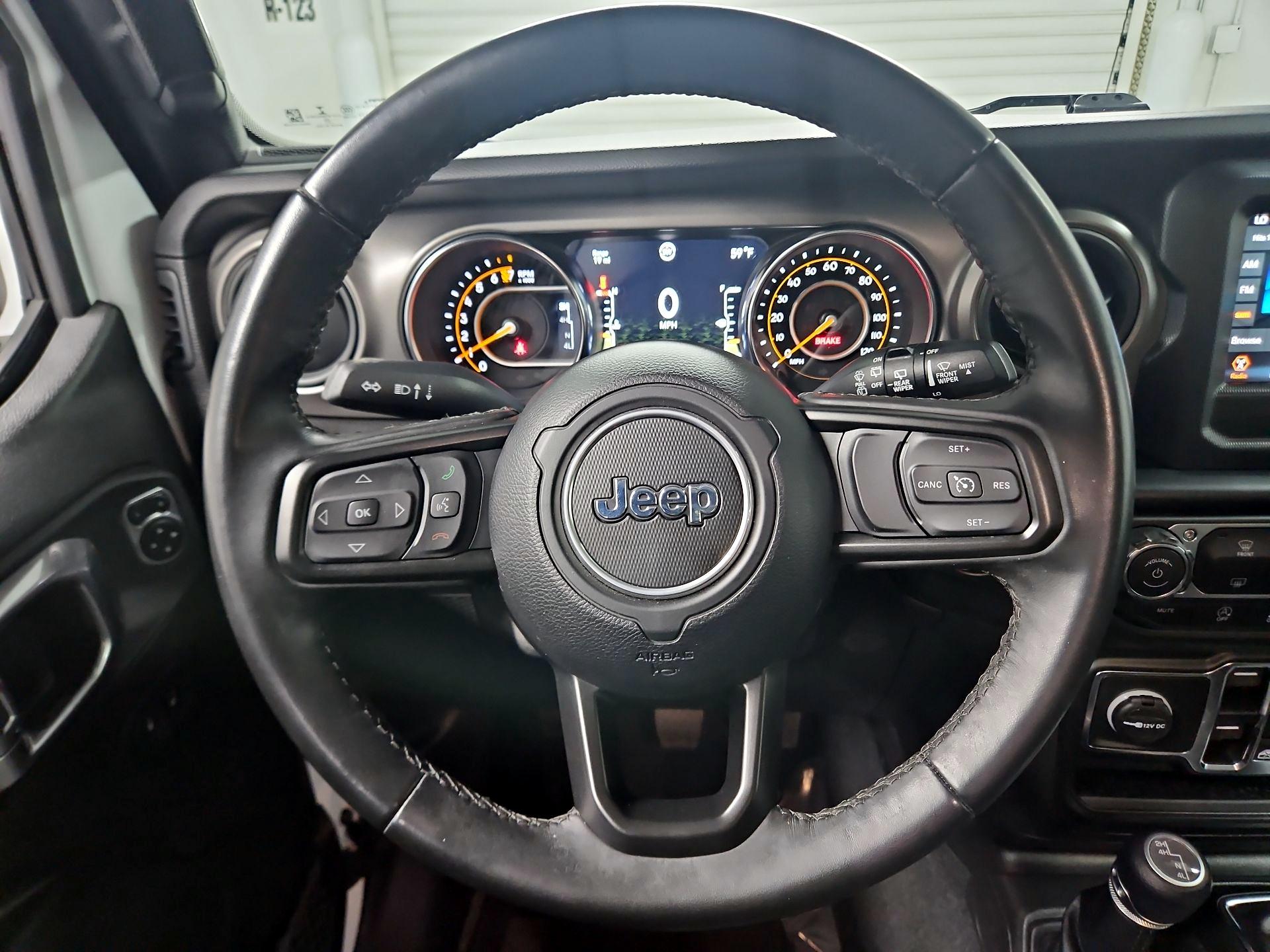 Thumbnail: 2022 Jeep Wrangler - 10