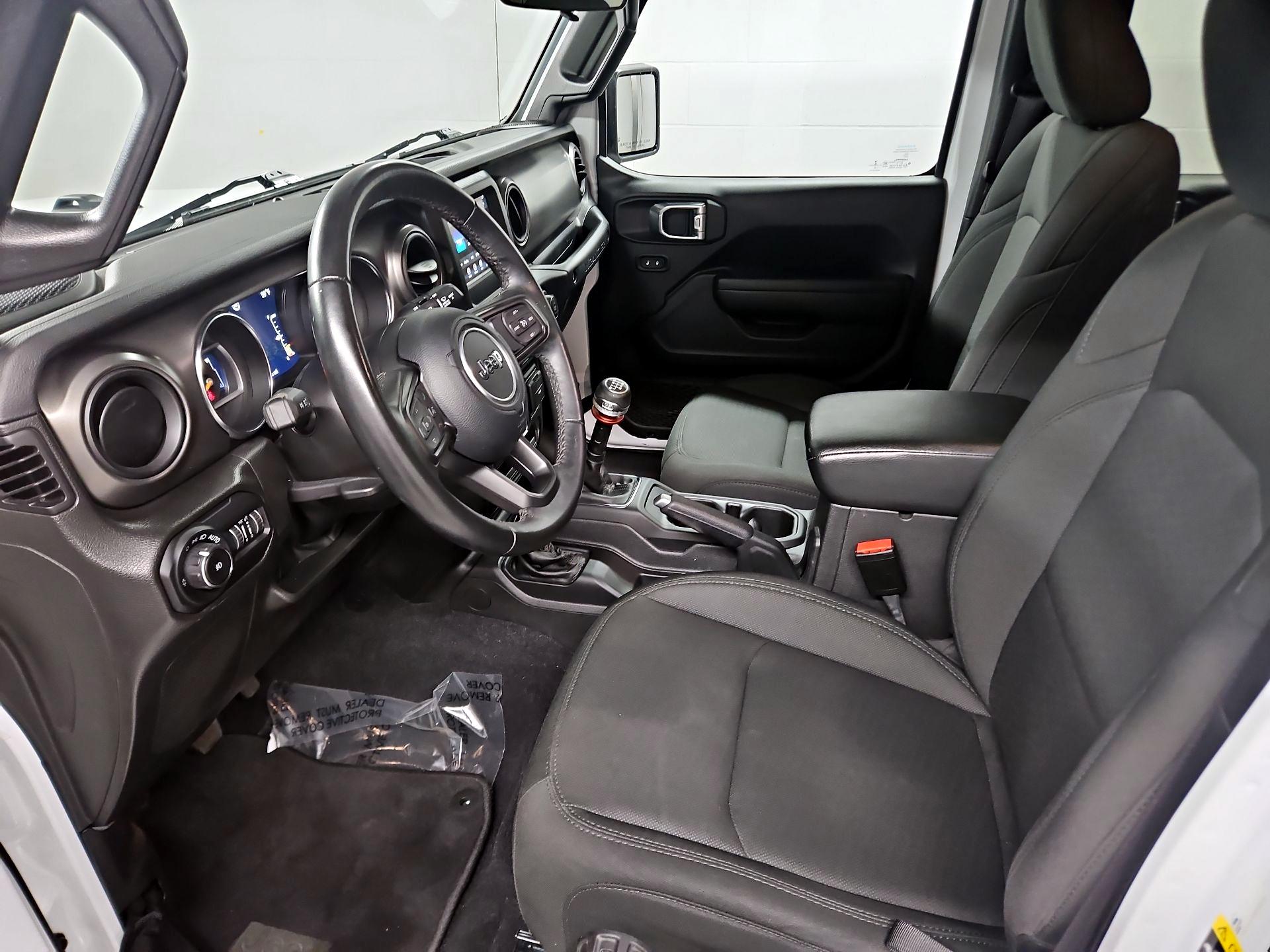 Thumbnail: 2022 Jeep Wrangler - 11