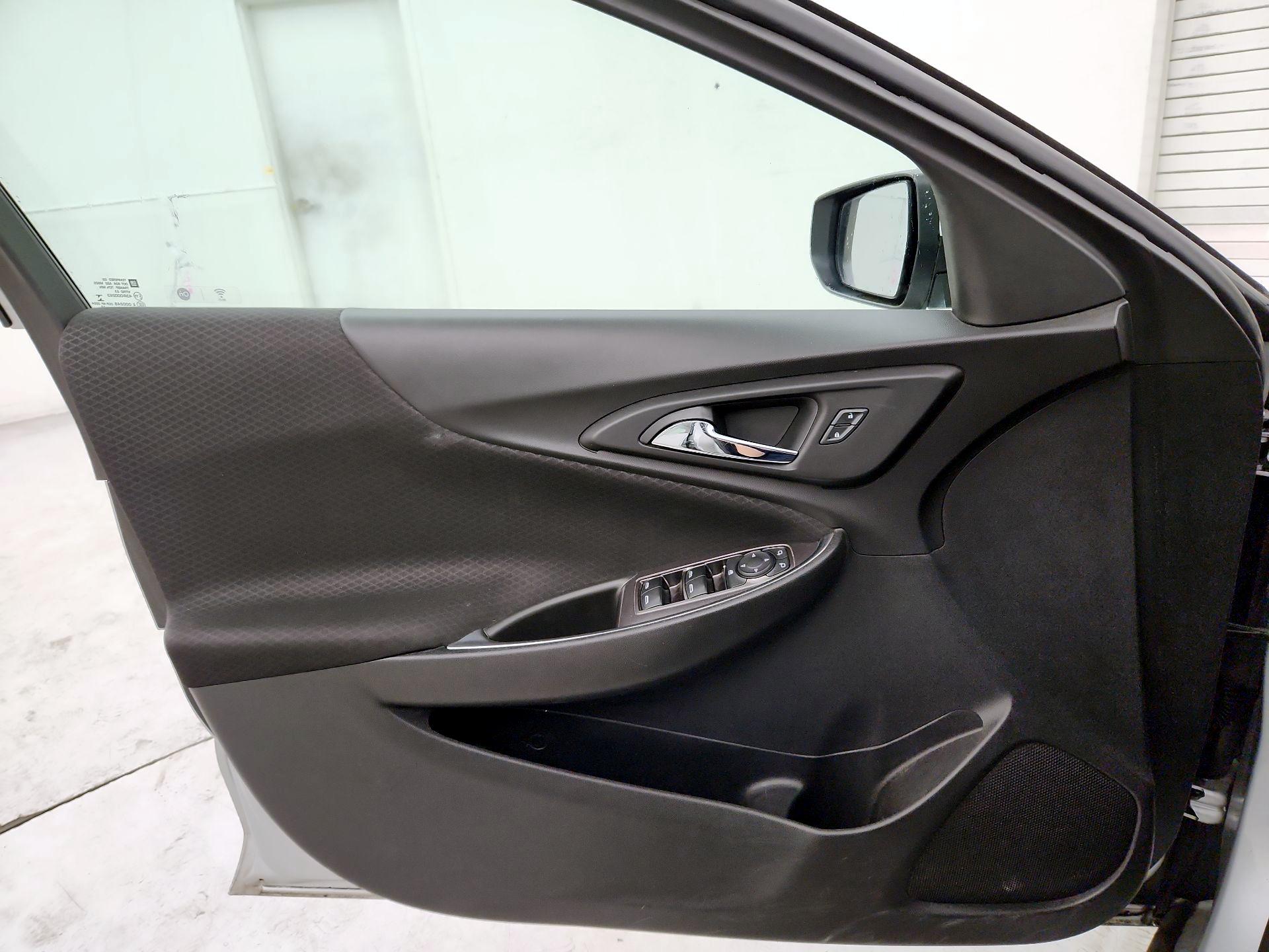 Thumbnail: 2019 Chevrolet Malibu - 12