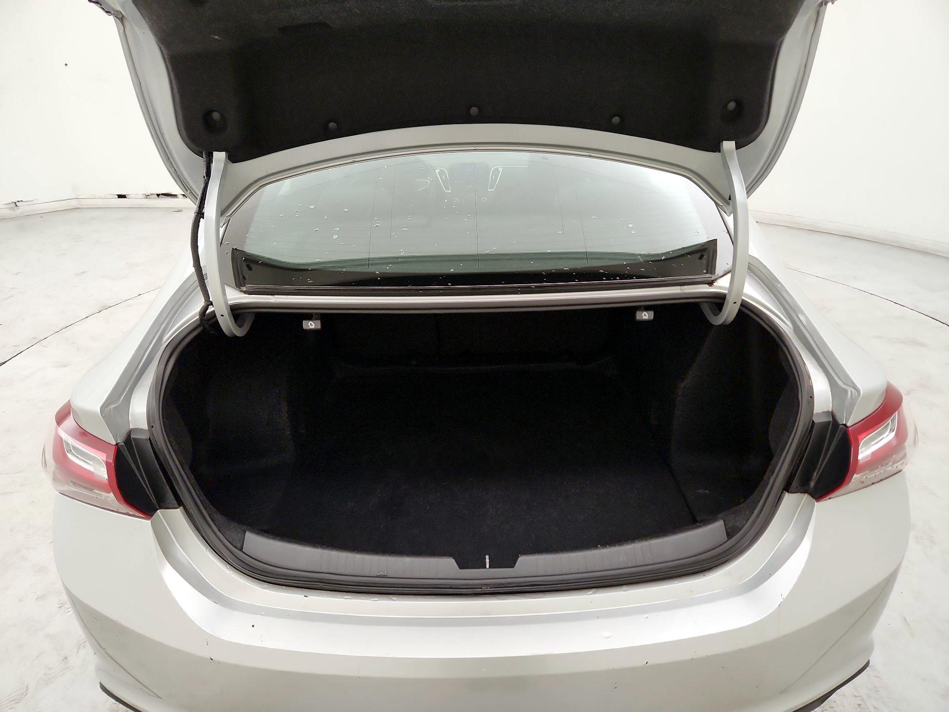Thumbnail: 2019 Chevrolet Malibu - 20
