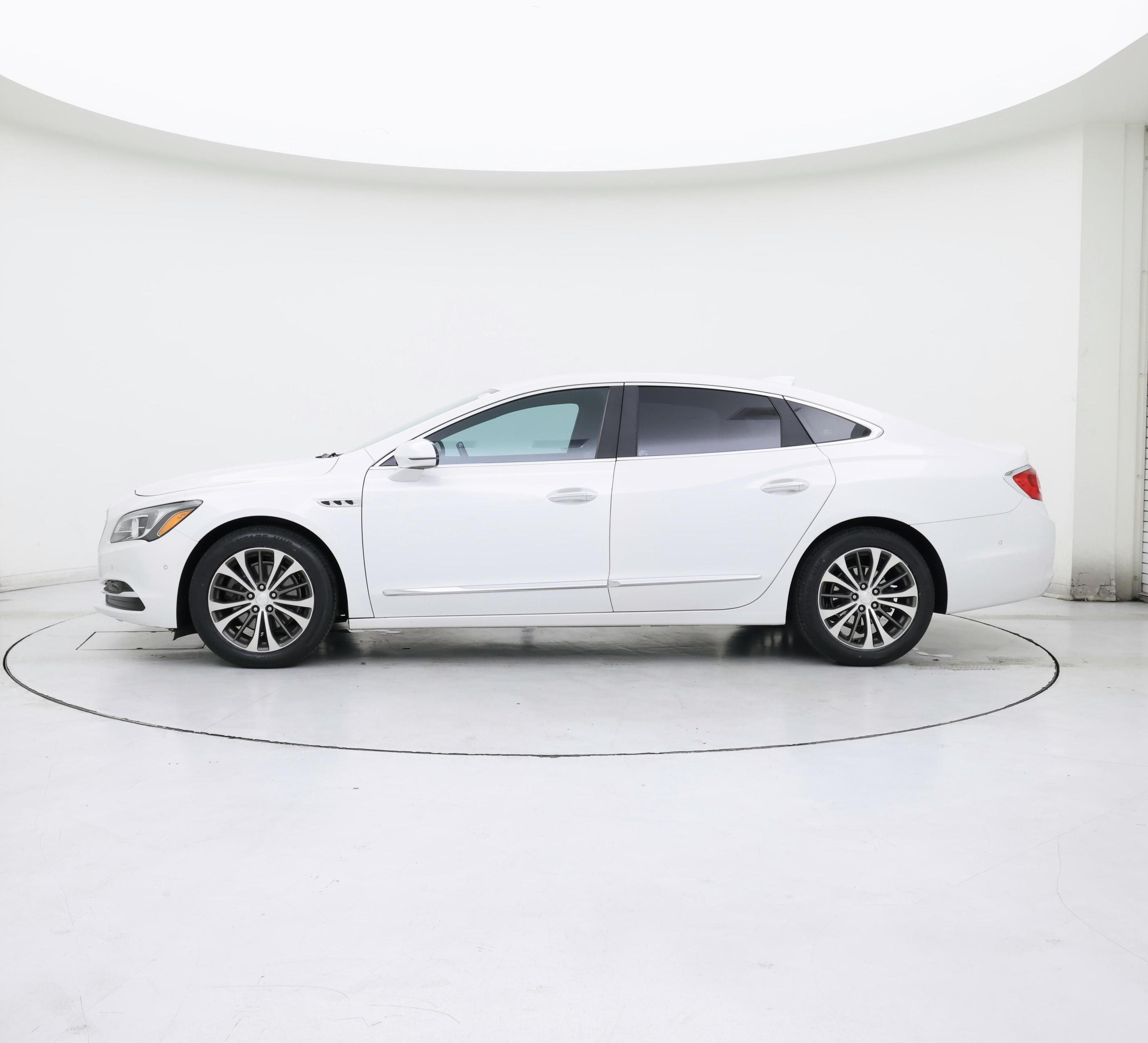 Thumbnail: 2017 Buick LaCrosse - 3