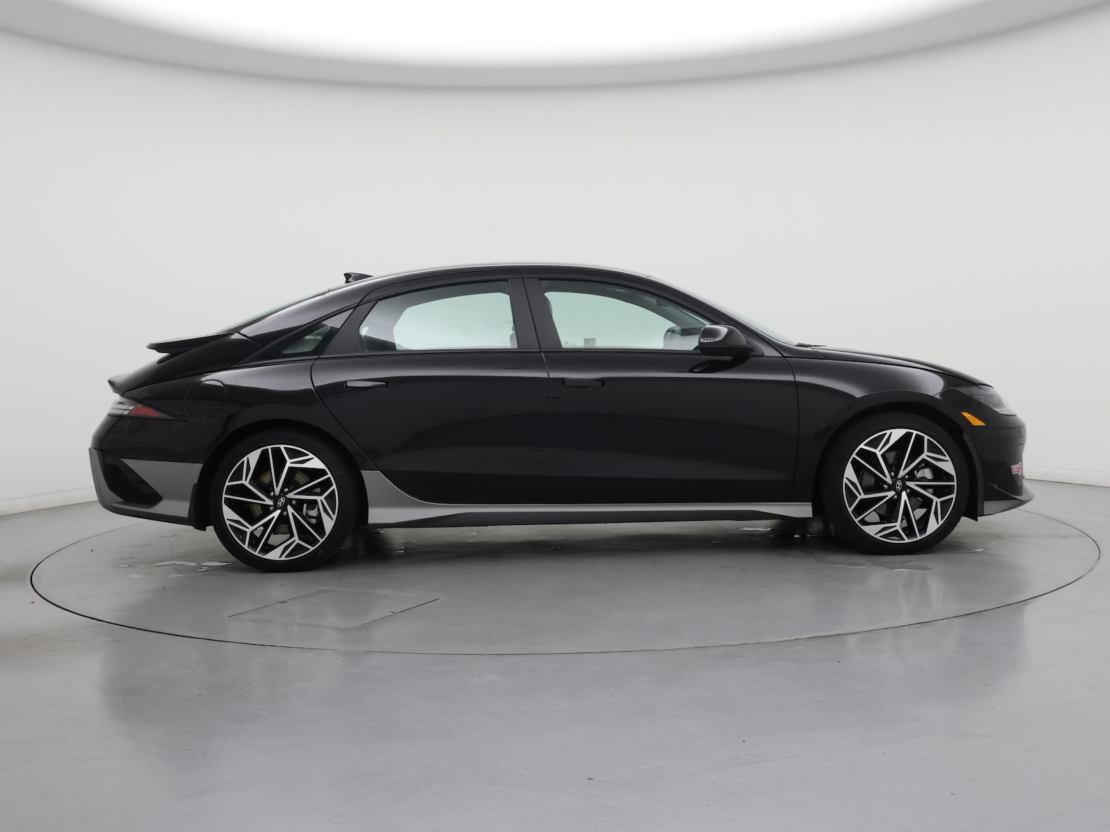 2024 Hyundai IONIQ 6 SEL - Photo 8