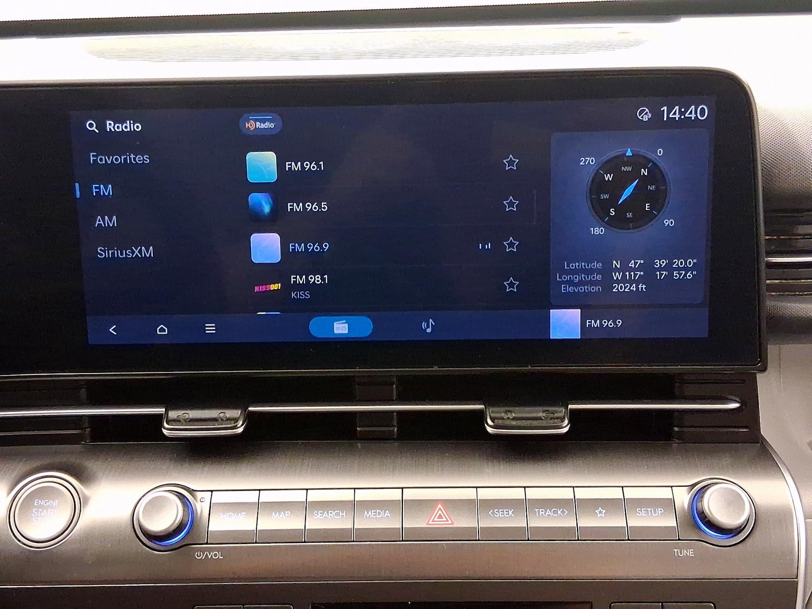 2025 Hyundai Kona SEL - Photo 16