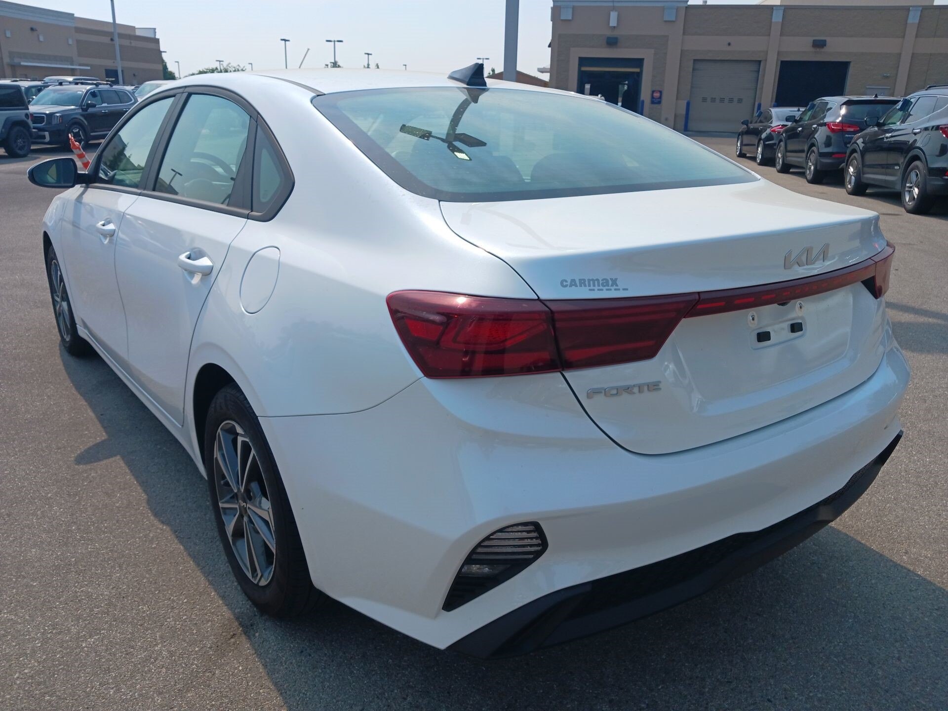 Thumbnail: 2024 Kia Forte - 4