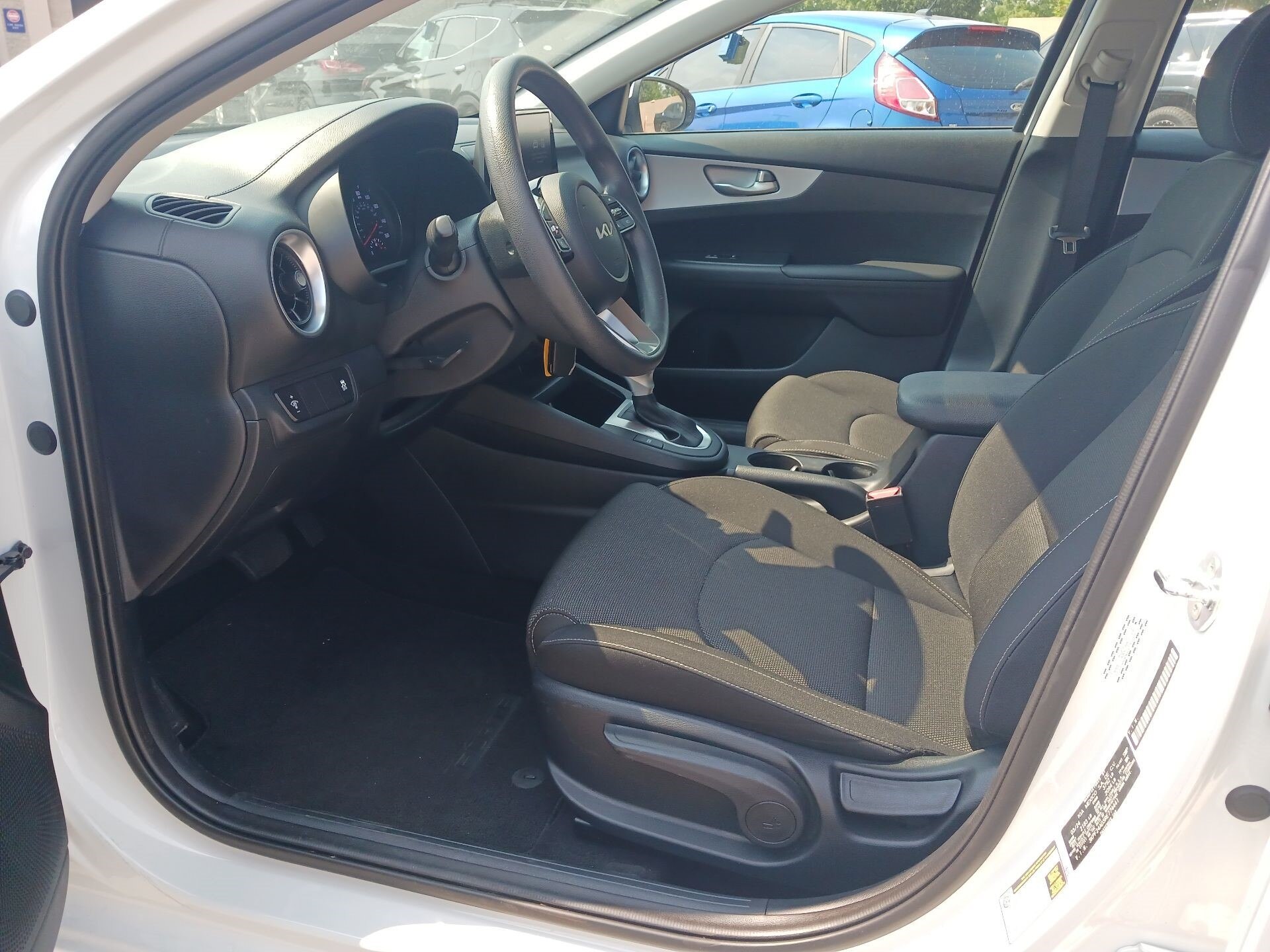 Thumbnail: 2024 Kia Forte - 7