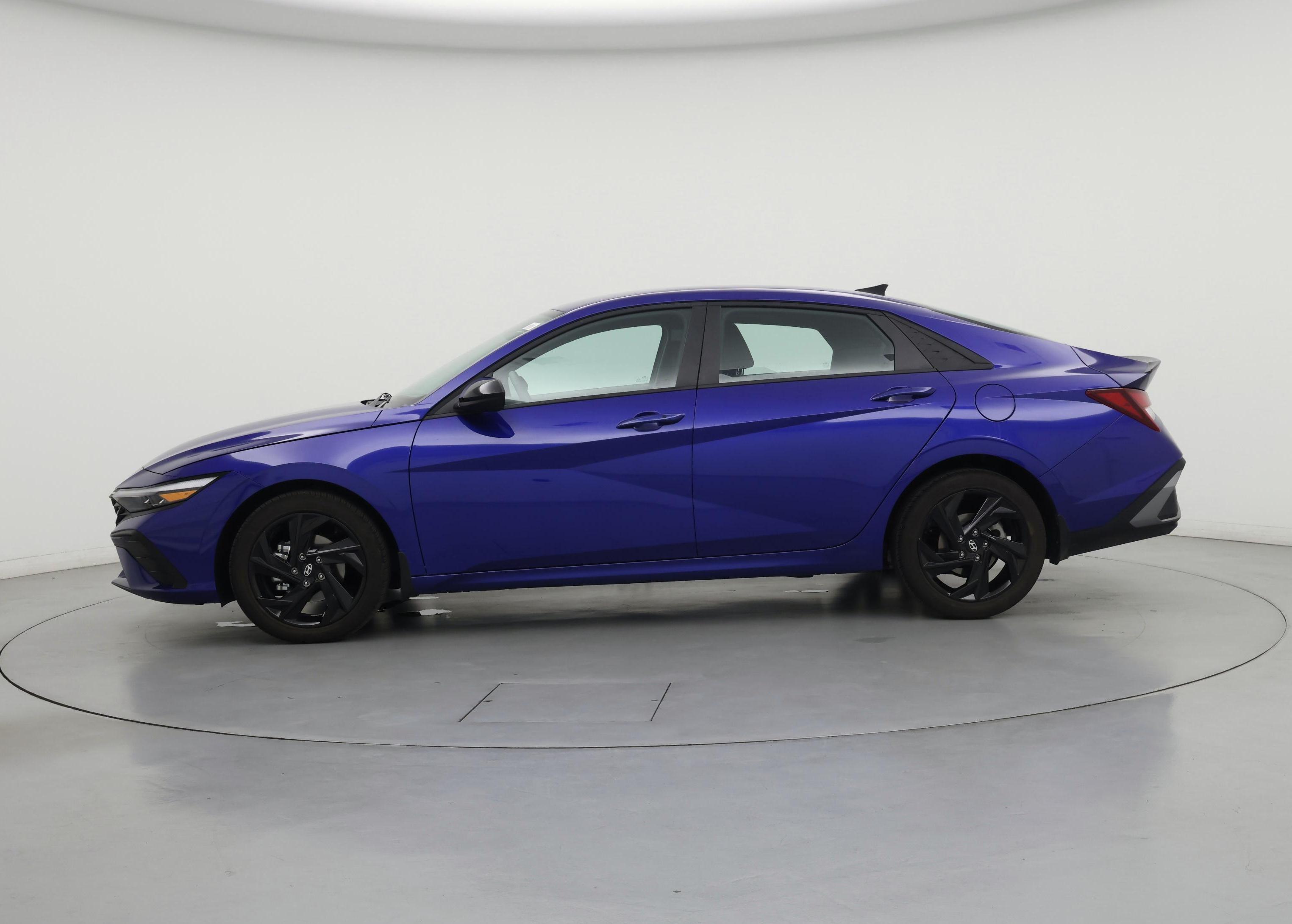 Thumbnail: 2026 Hyundai Elantra - 3
