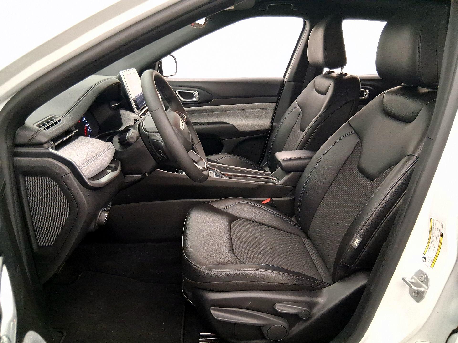 Thumbnail: 2025 Jeep Compass - 11